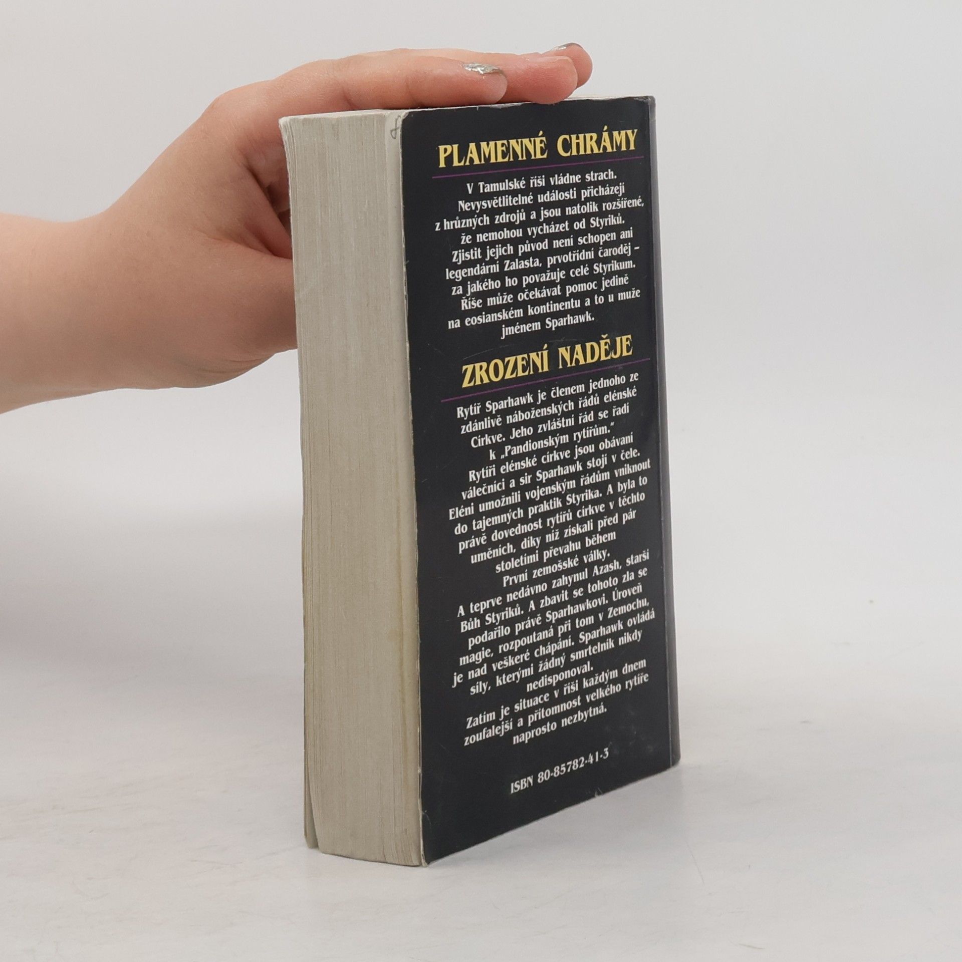 David Eddings Plamenné chrámy. Tamuli, 1. kniha