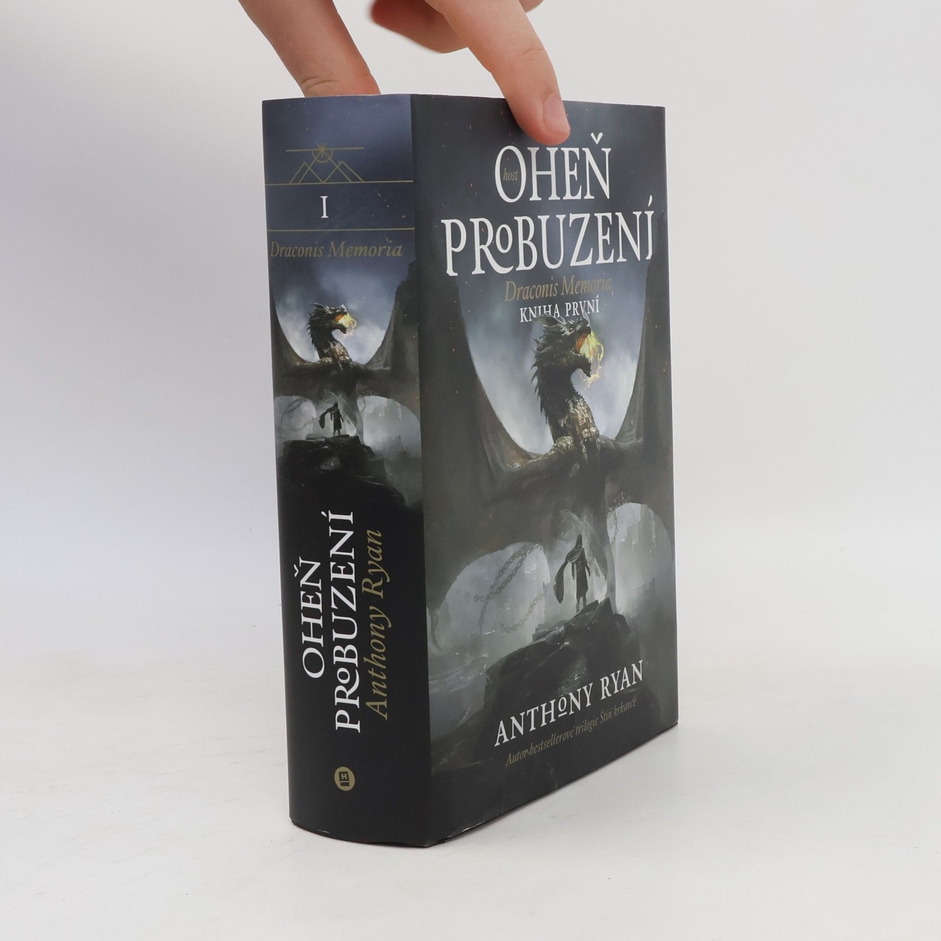 Anthony Ryan Oheň probuzení