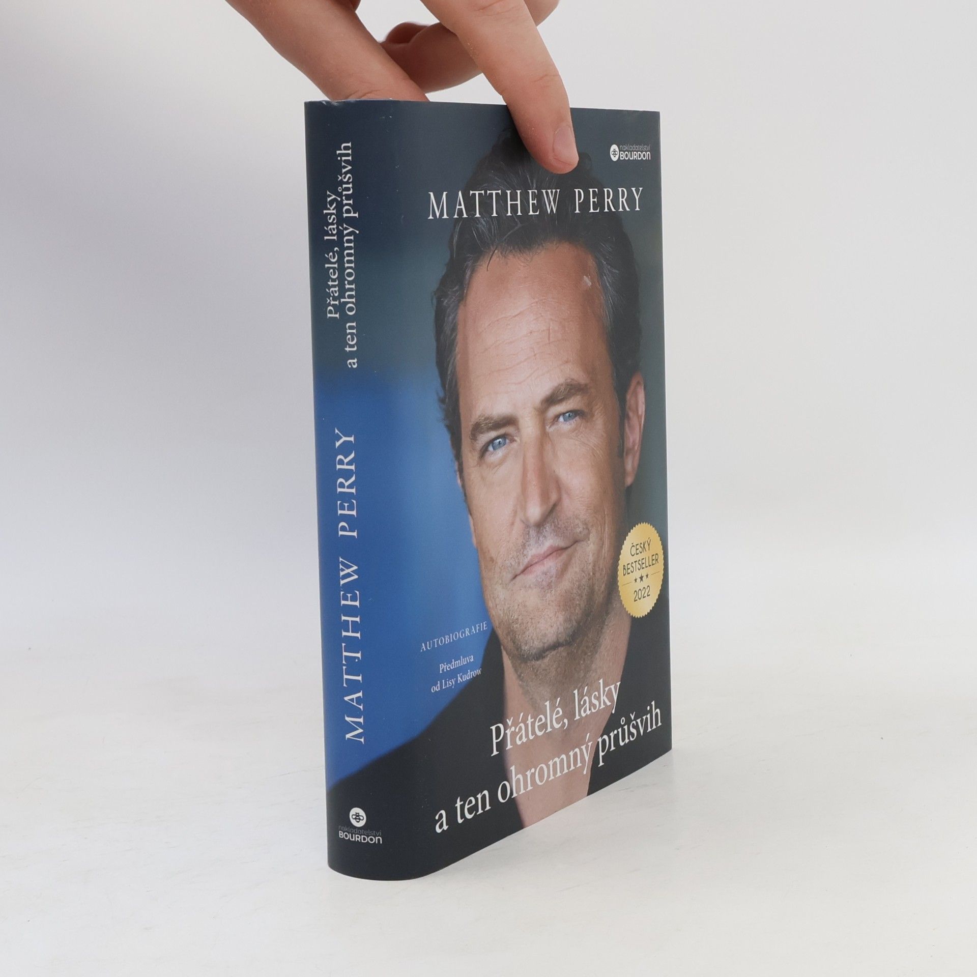 Matthew Perry Přátelé, lásky a ten ohromný průšvih