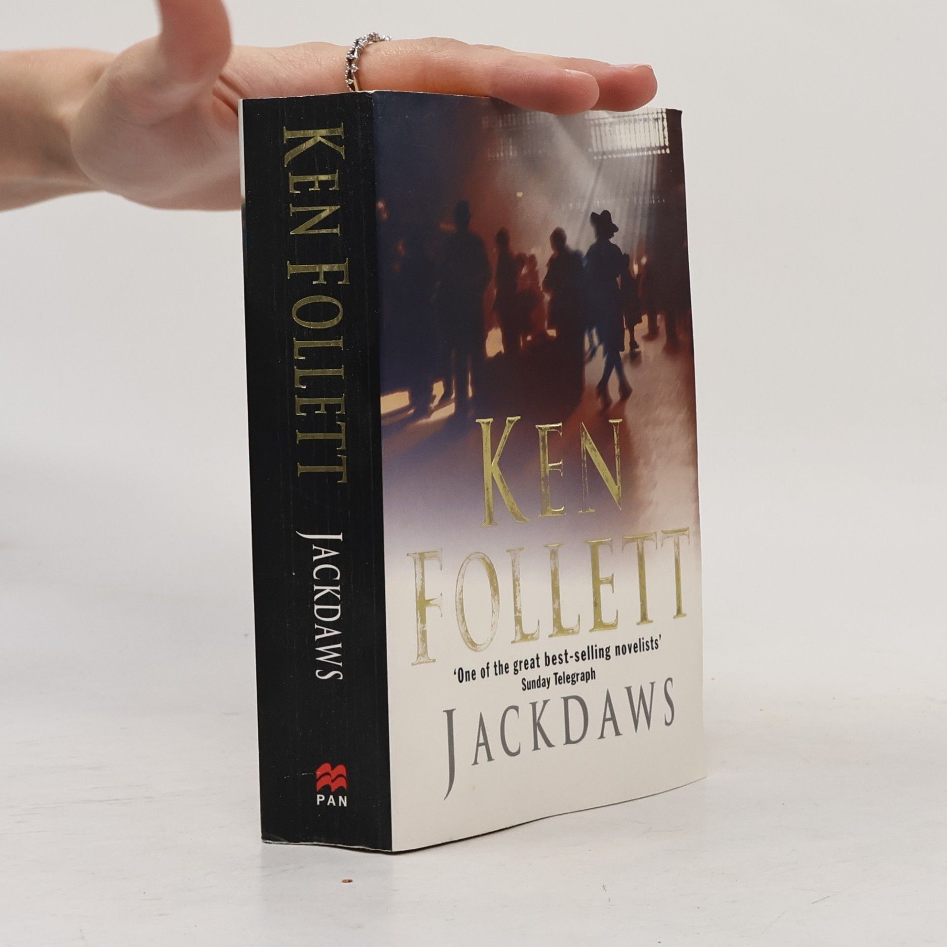 Ken Follett Jackdaws