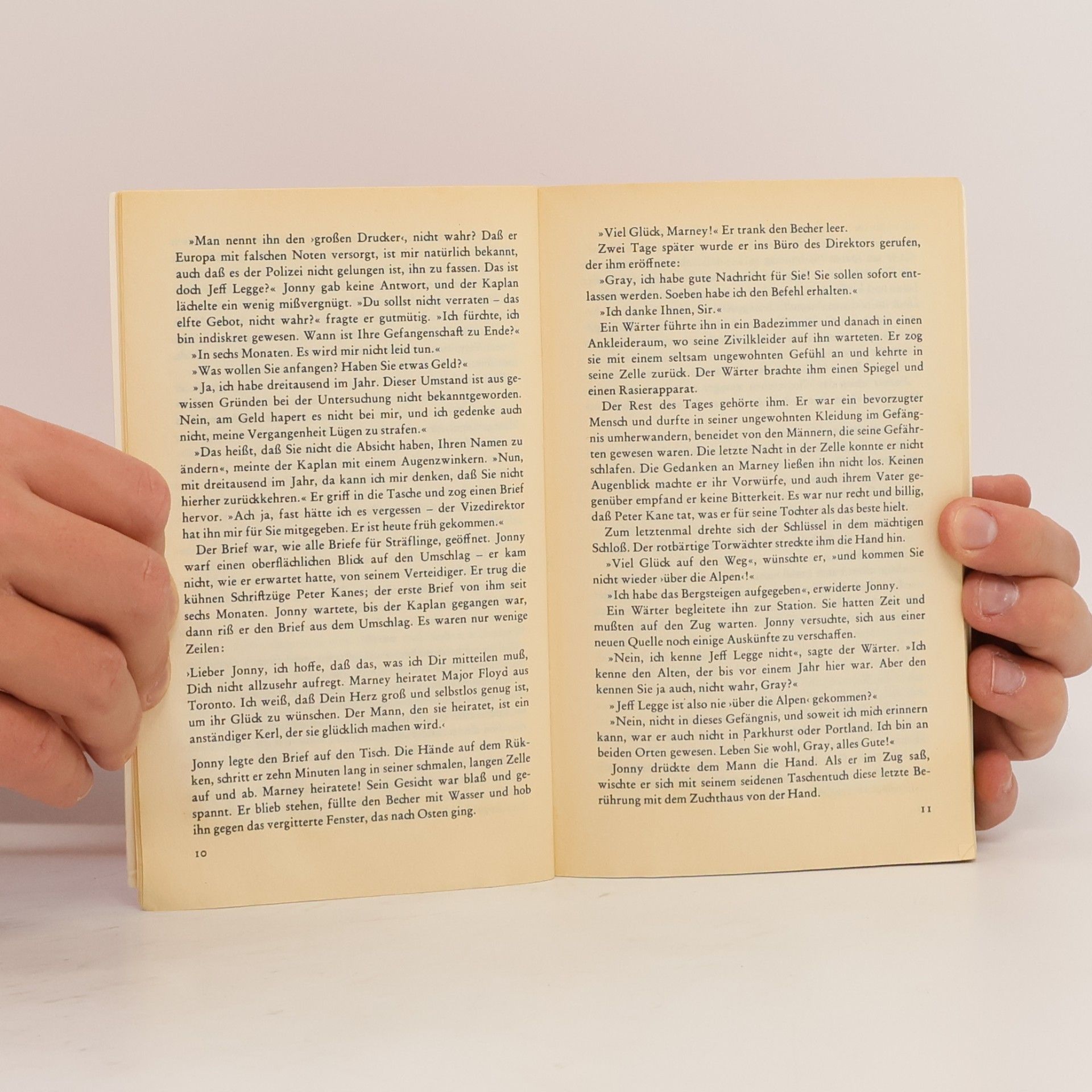 Edgar Wallace Zimmer 13
