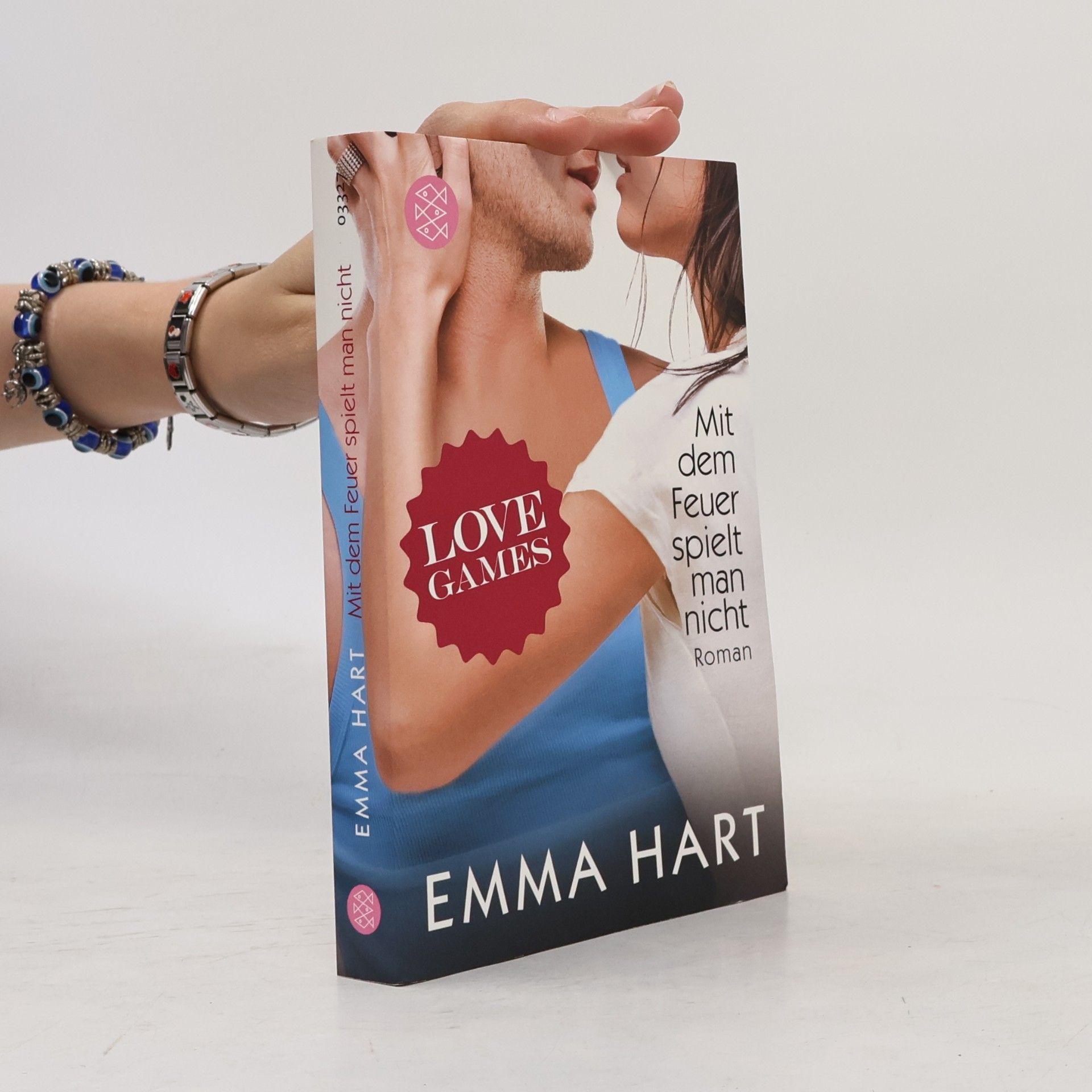 Emma Hart Love Games . Mit dem Feuer spielt man nicht