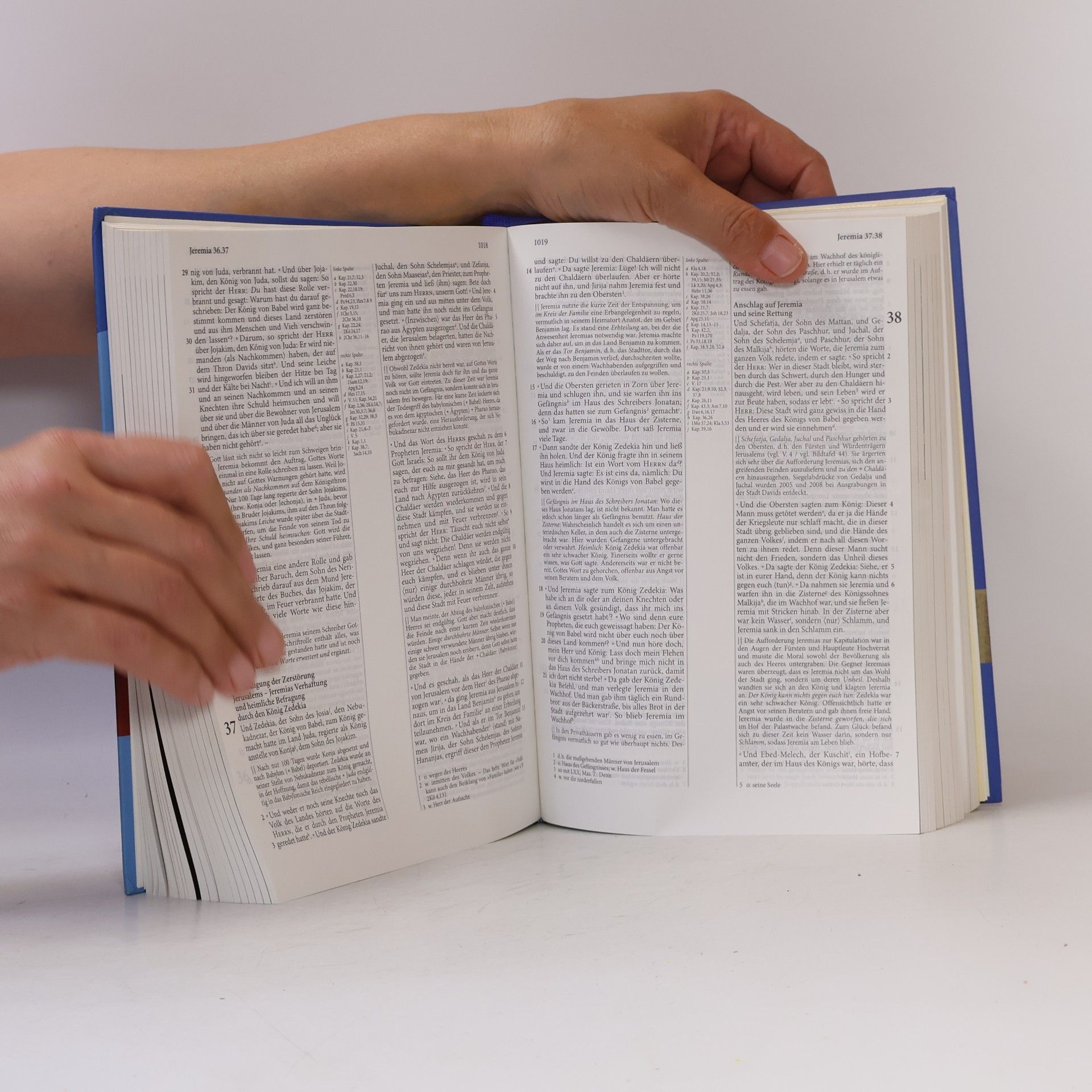Elberfelder Bibel mit Erklärungen. Übersetzung 2006