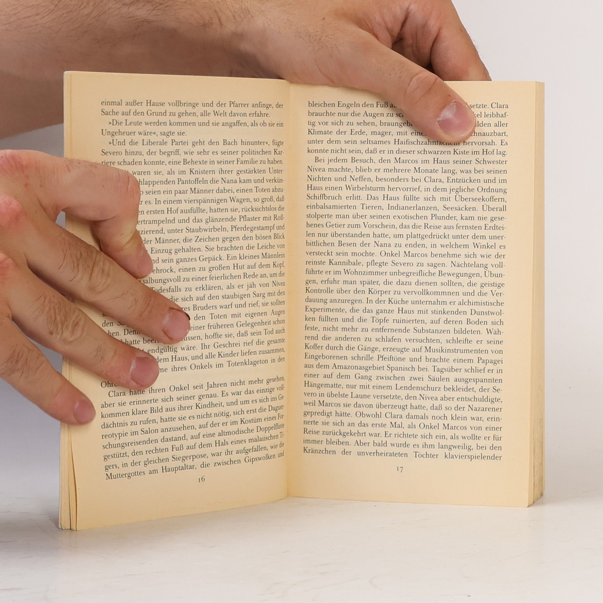 Isabel Allende Das Geisterhaus : Roman