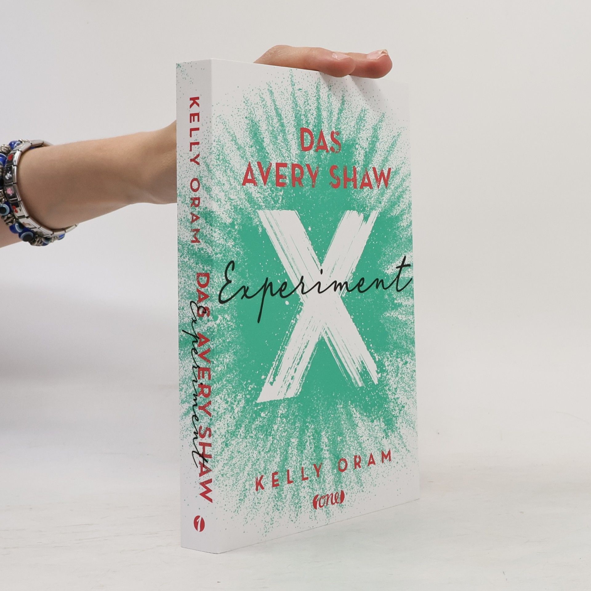 Kelly Oram Das Avery Shaw Experiment