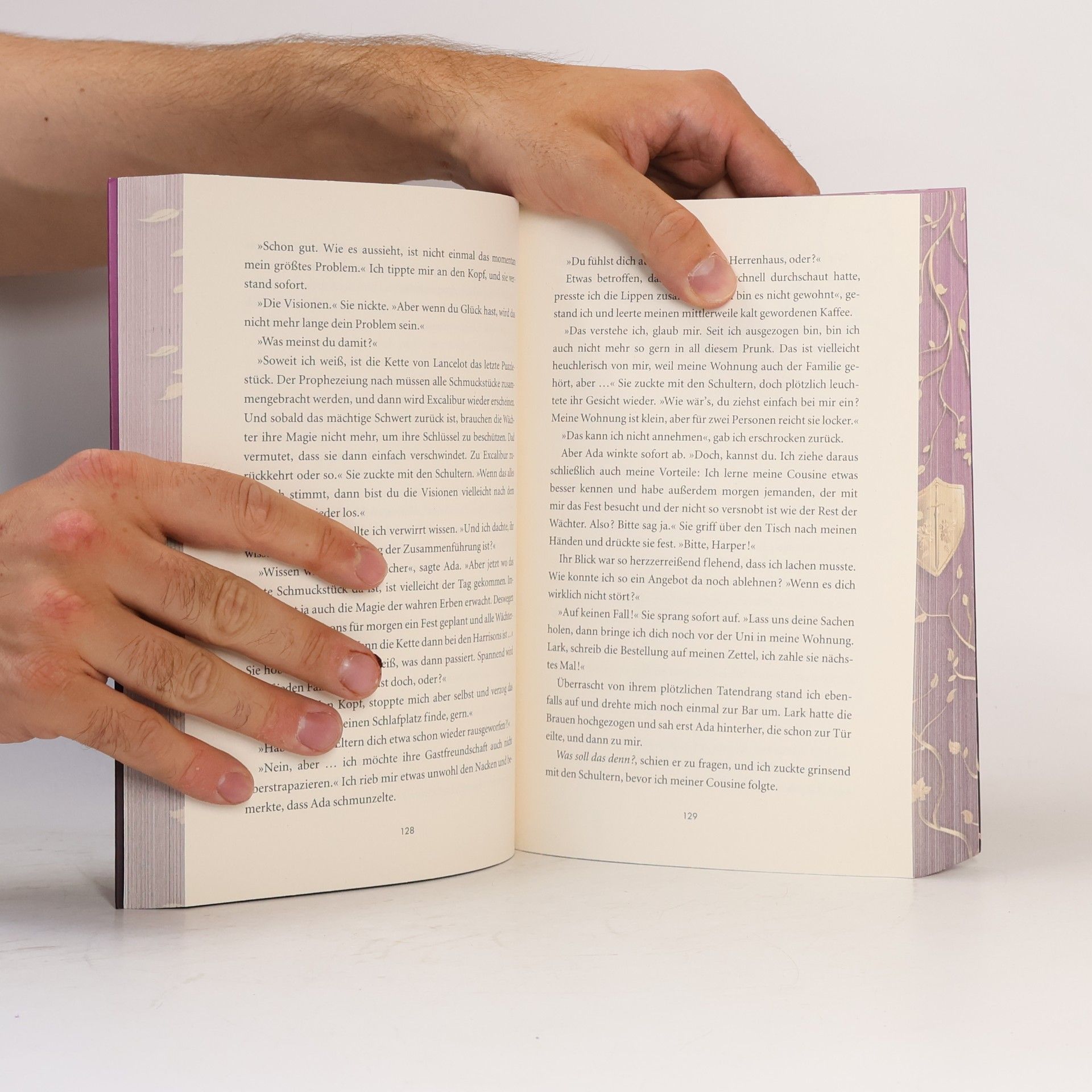 Anne Lück Jewel & Blade, Band 1: Die Wächter von Knightsbridge (Von der SPIEGEL-Bestseller-Autorin von "Silver & Poison" Limitierte Auflage mit dreiseitigem Farbschnitt)