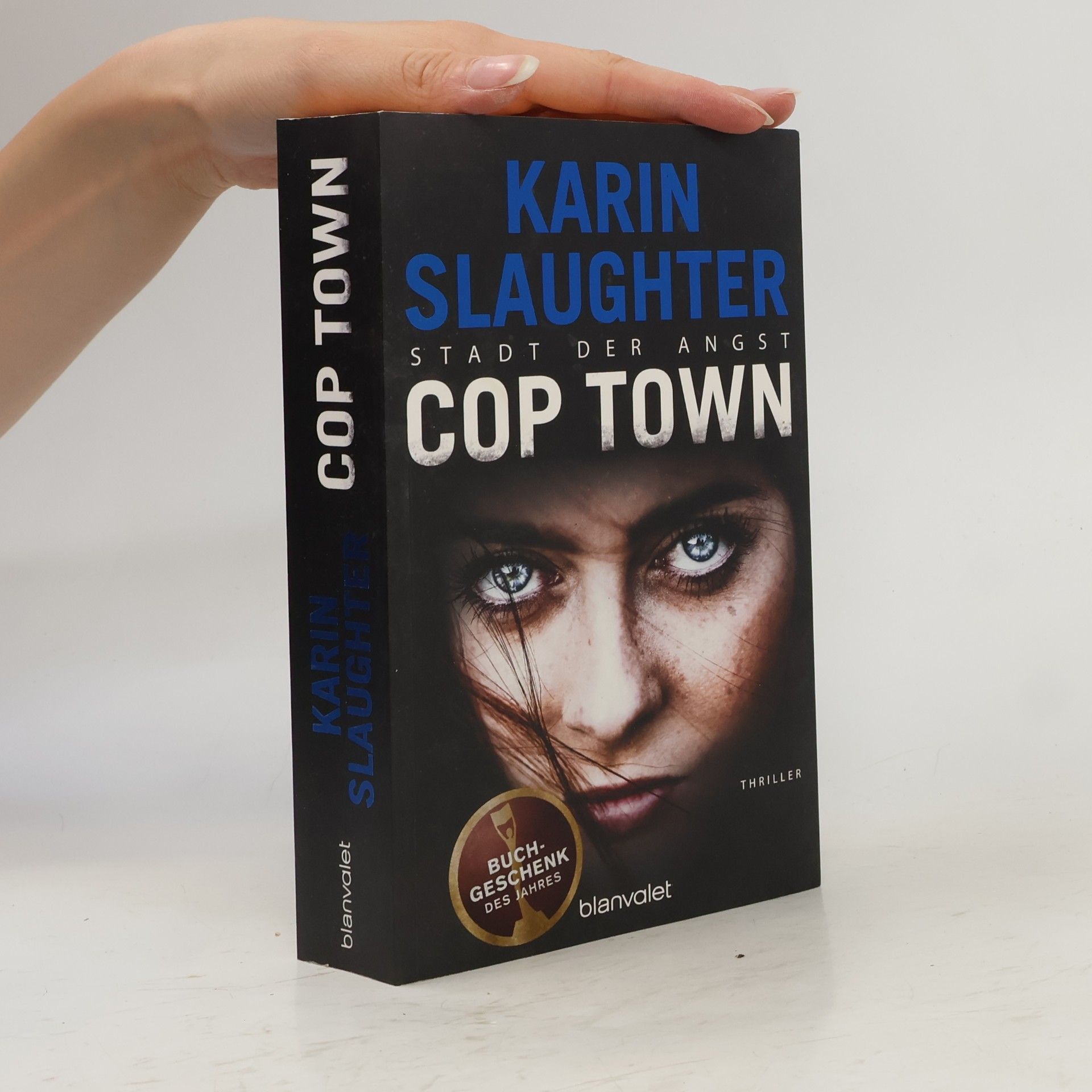 Karin Slaughter Cop Town
