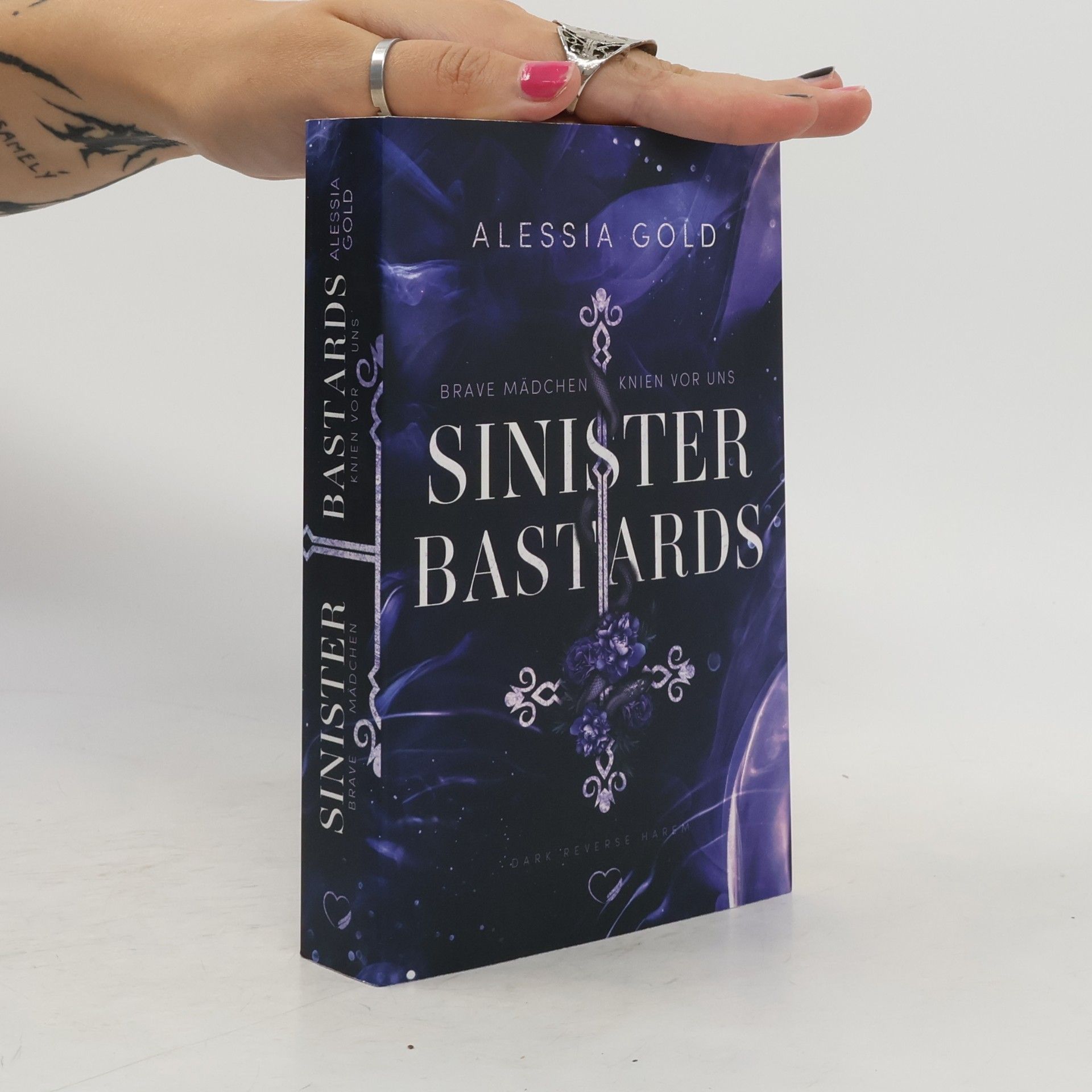 Alessia Gold Sinister Bastards