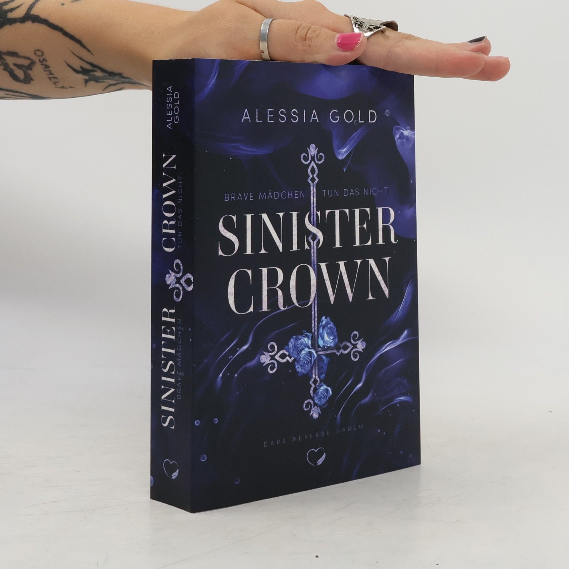 Alessia Gold Sinister Crown