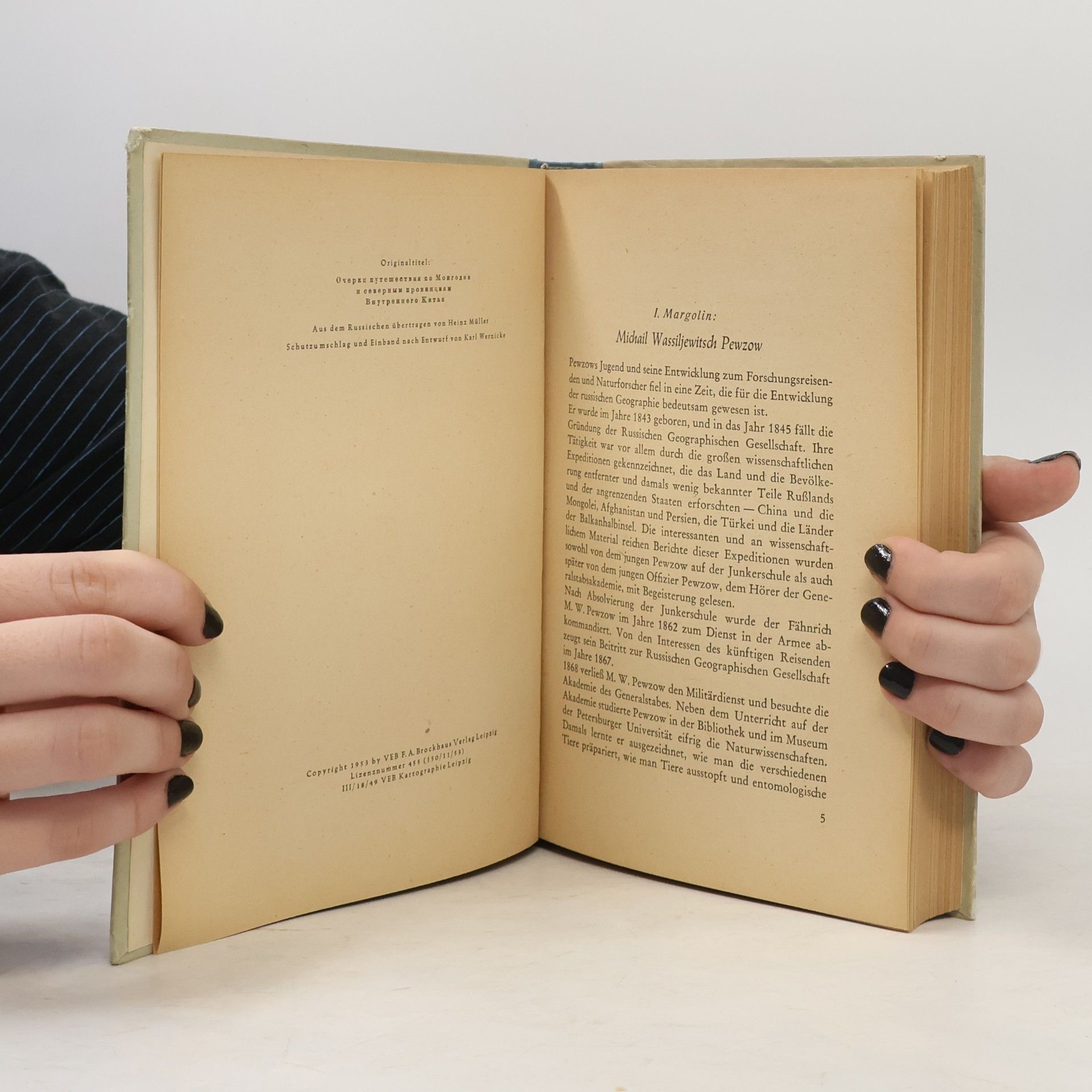 M. W. Pewzow Woman mit Ziegeltee bezahlt