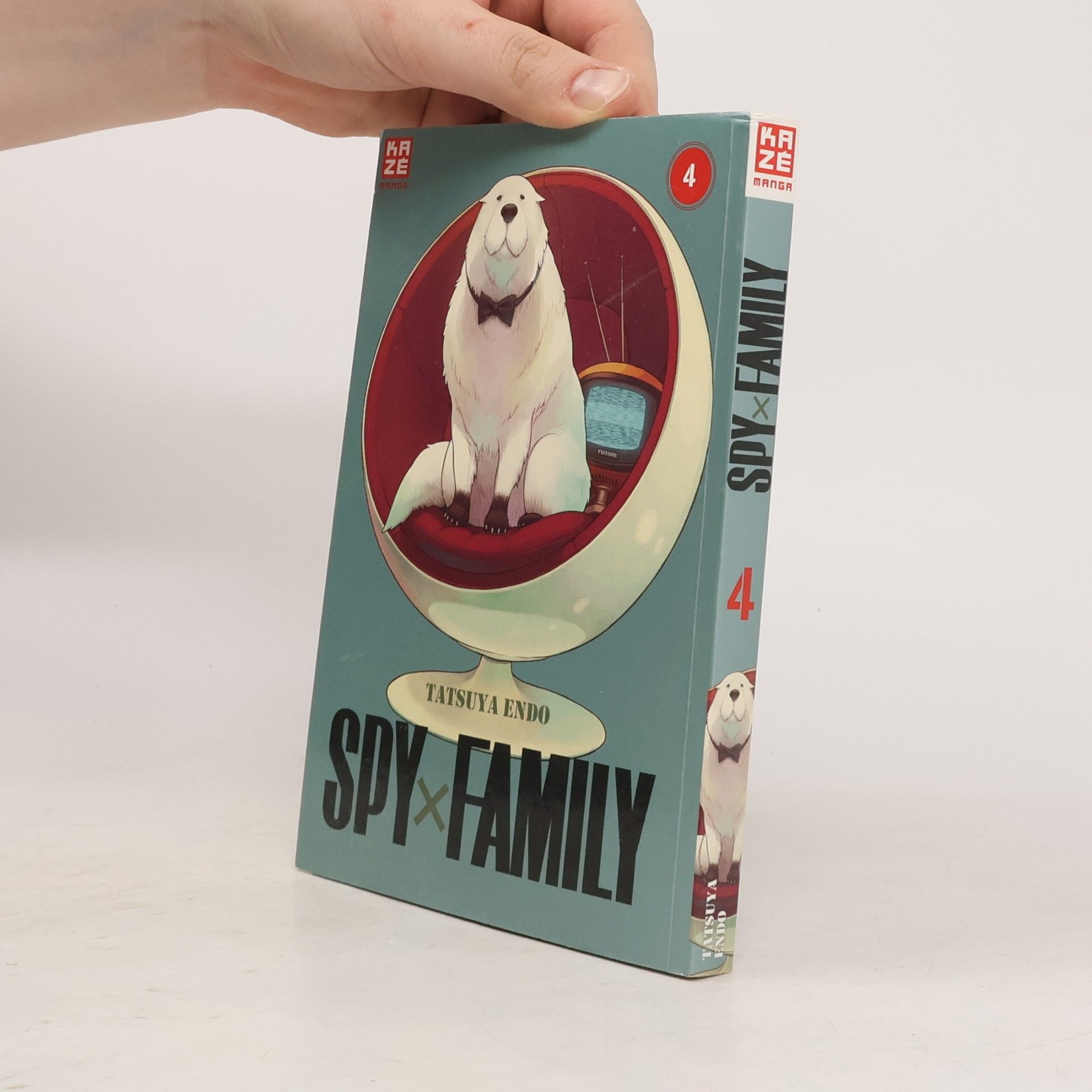 Tacuja Endó Spy x Family 4