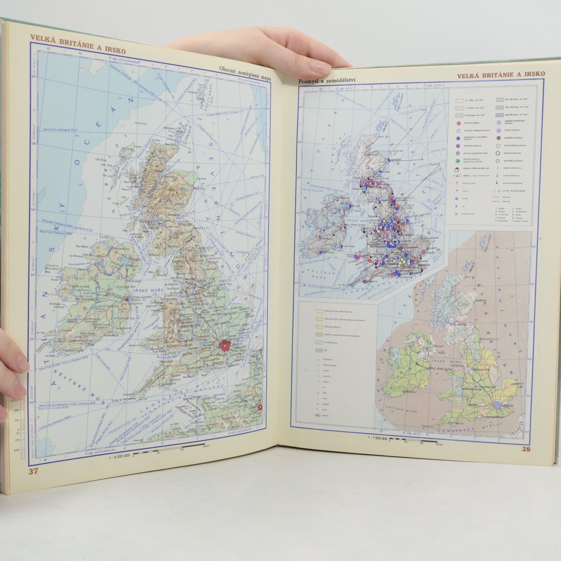 Collectif d'auteurs Atlas světa
