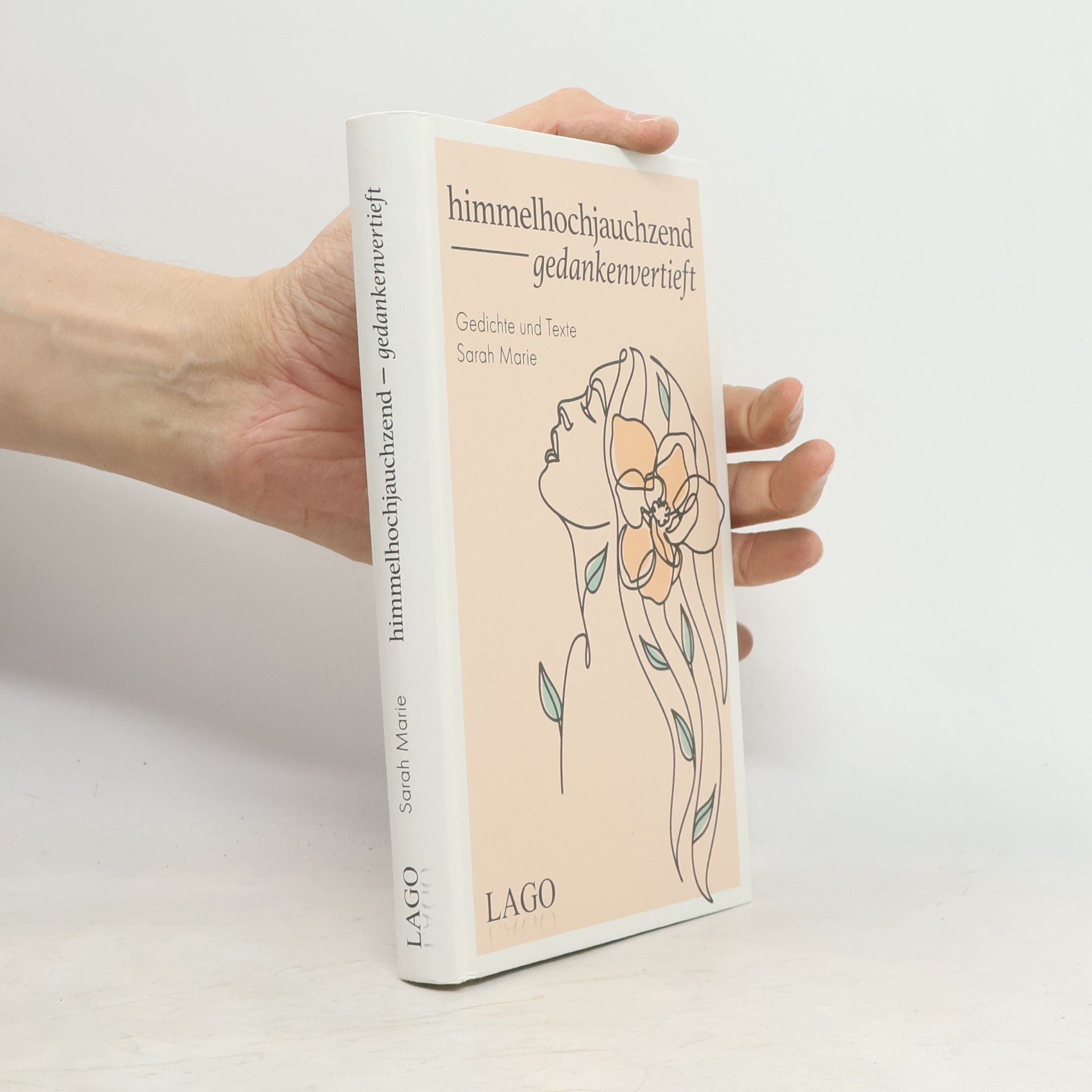 Sarah-Marie Belcastro himmelhochjauchzend gedankenvertieft