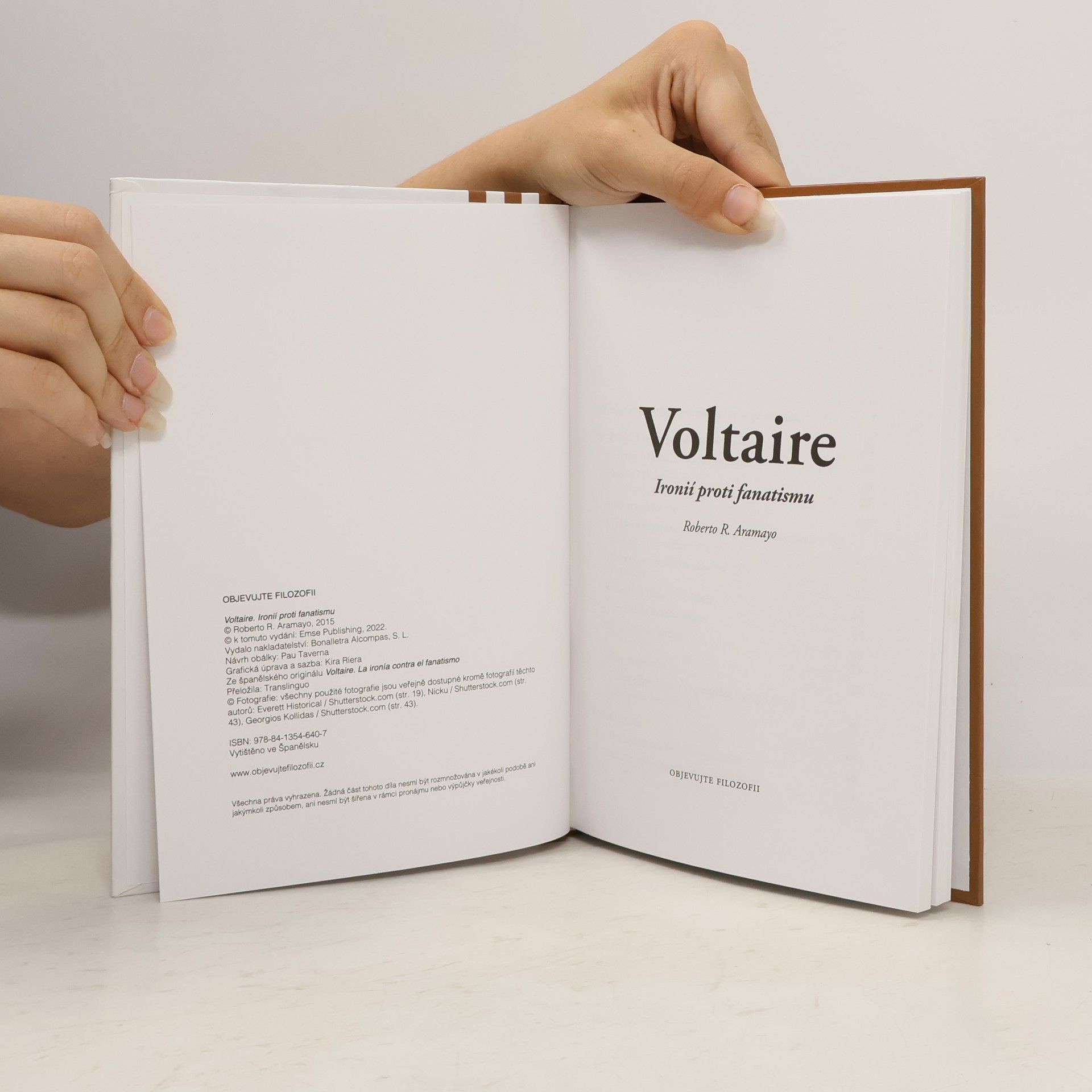 Kolektiv autorů Voltaire. Ironií proti fanatismu