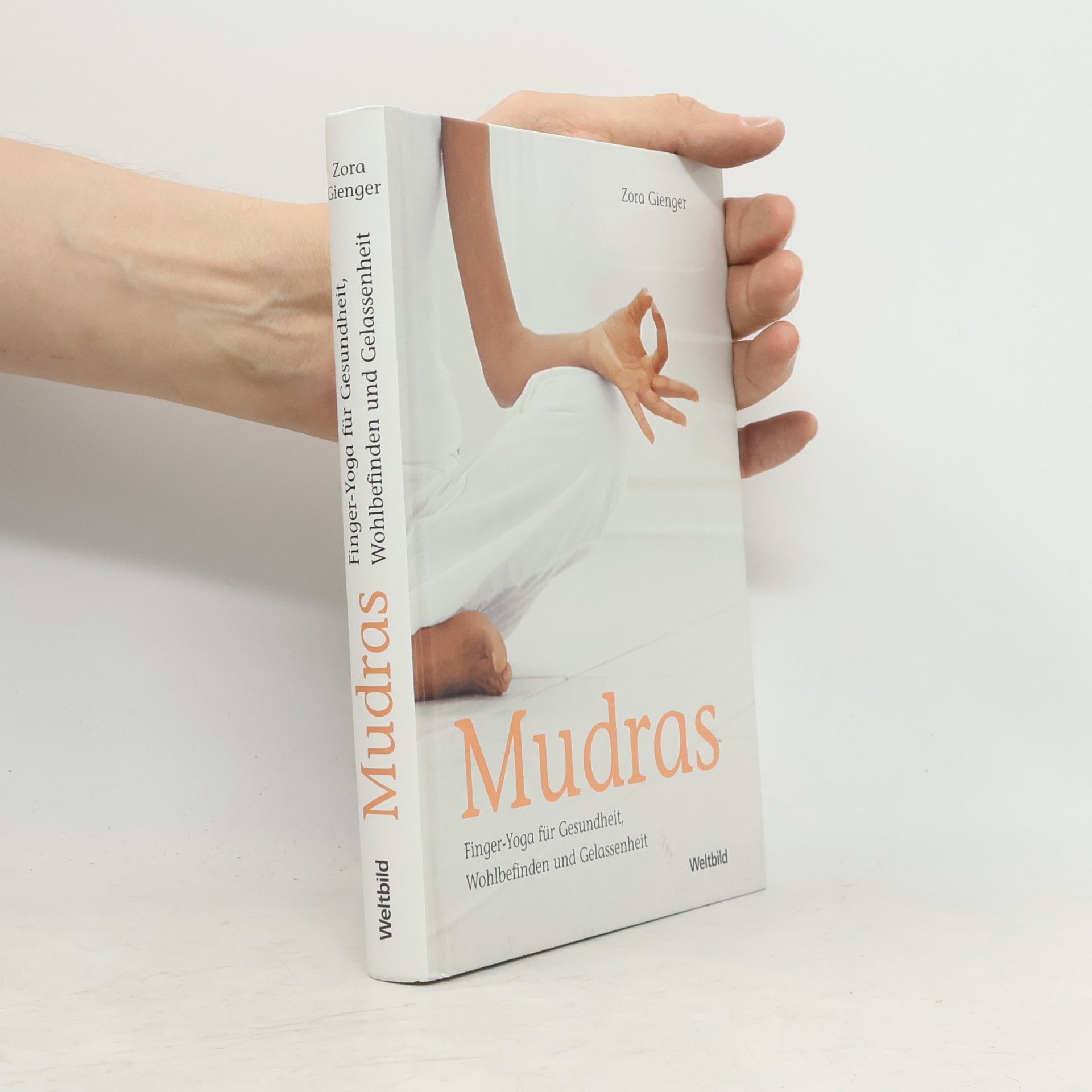 Zora Gienger Mudras