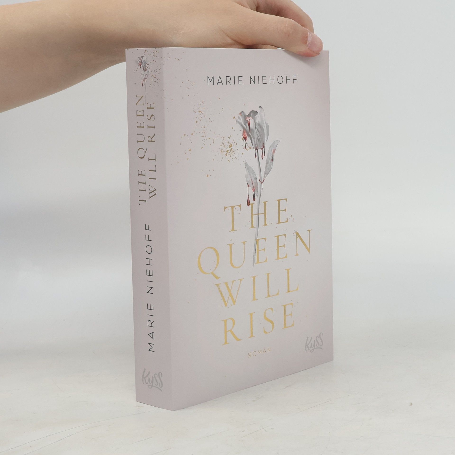 Marie Niehoff The Queen Will Rise