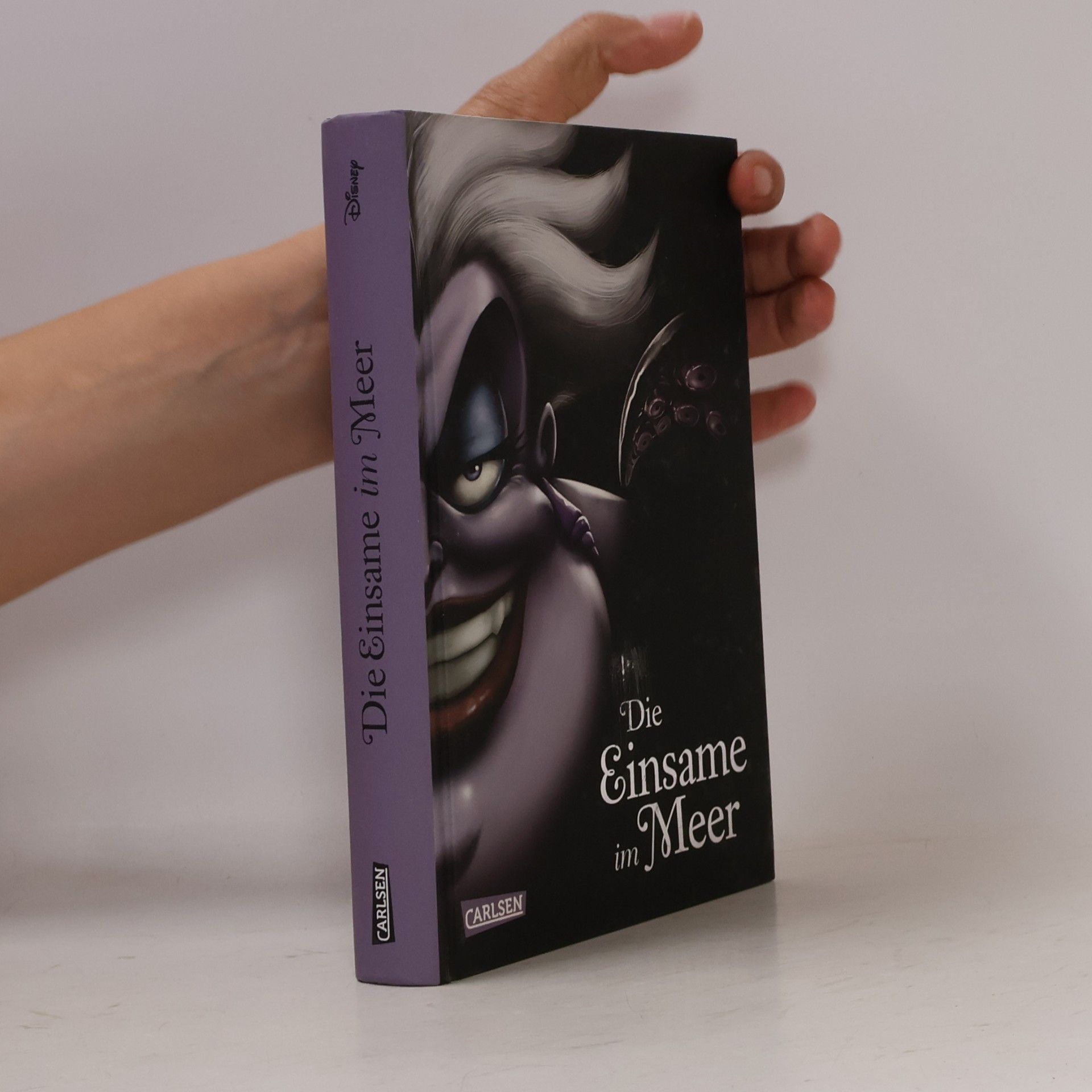 Serena Valentino Die Einsame im Meer
