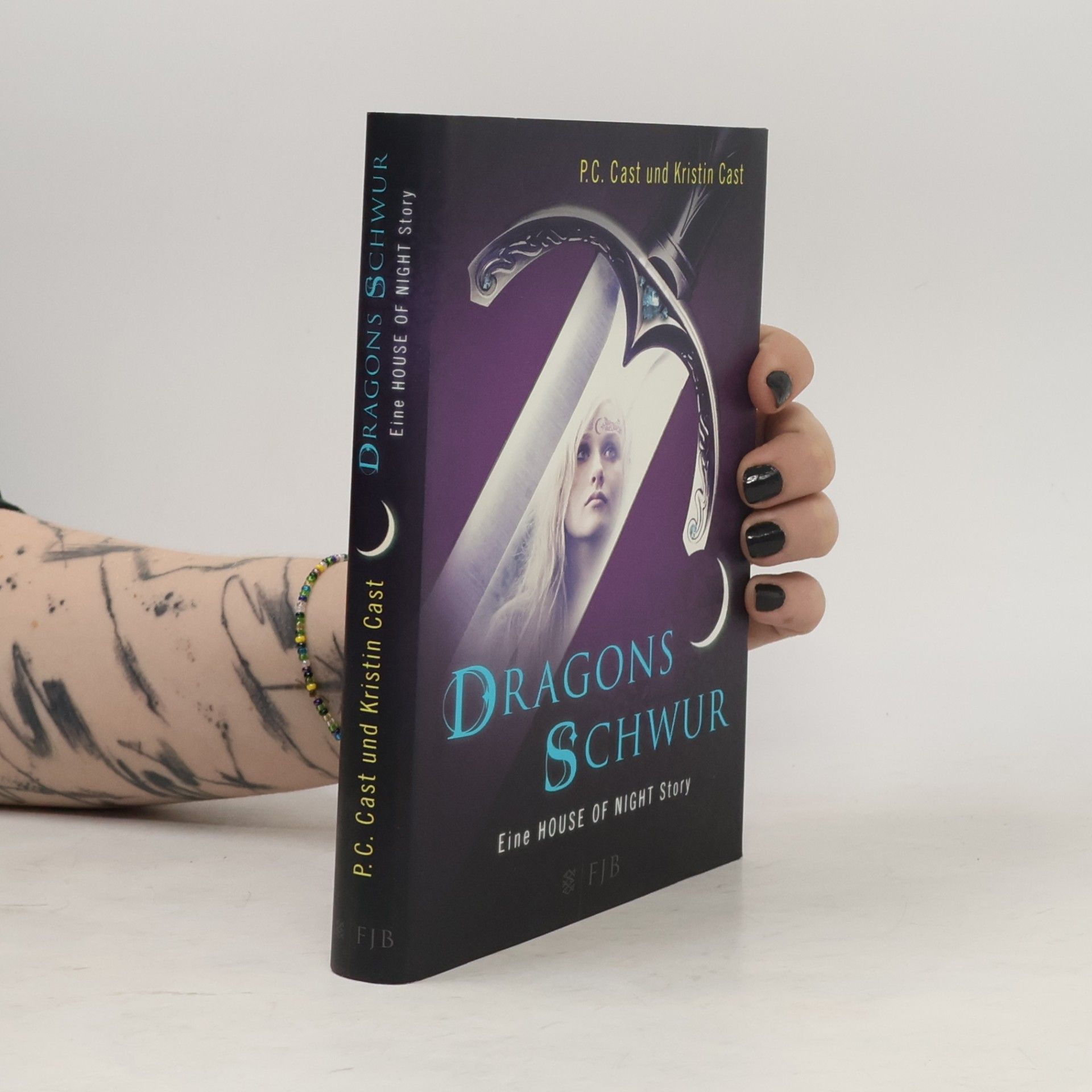 Phyllis Christine Cast Dragons Schwur