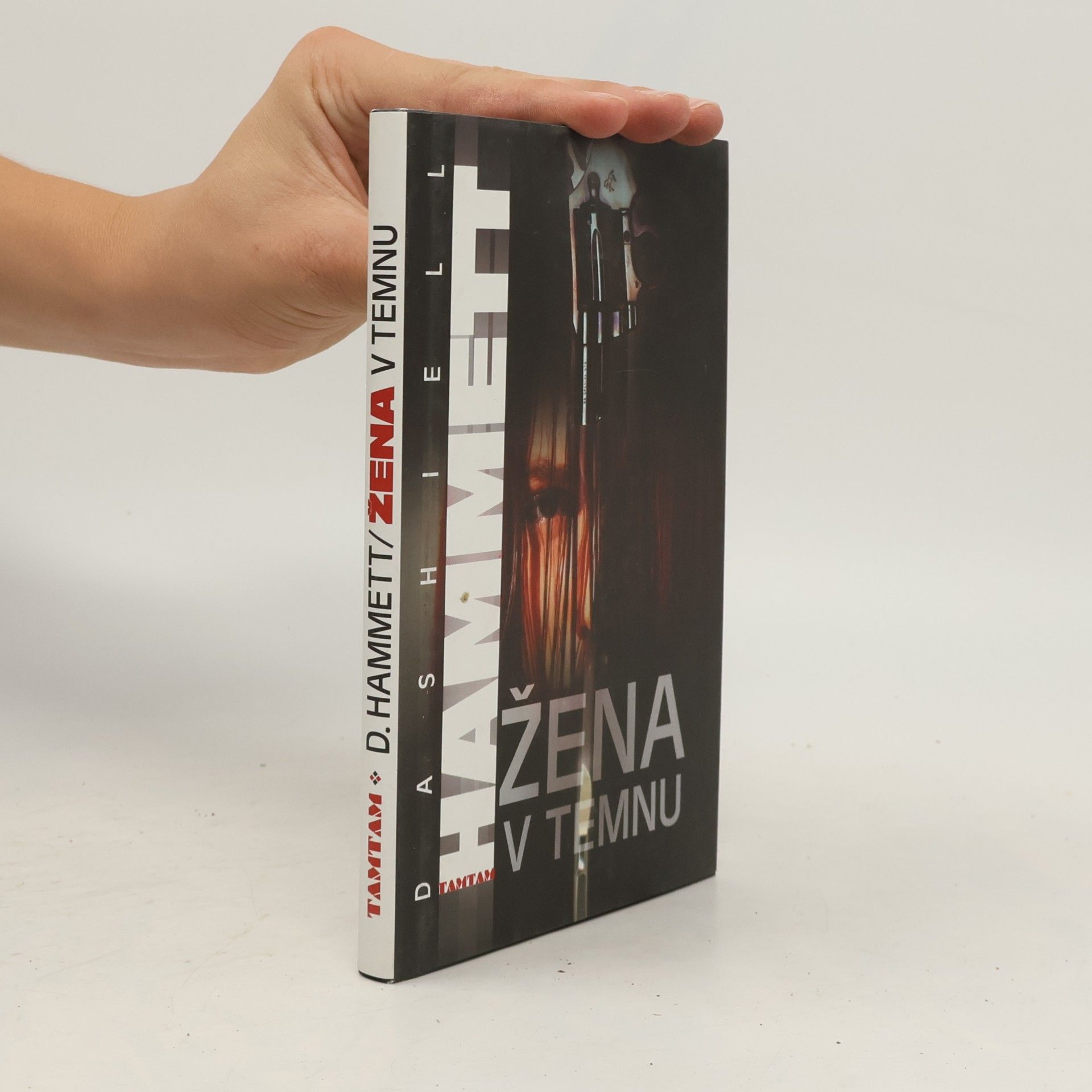 Dashiell Hammett Žena v temnu