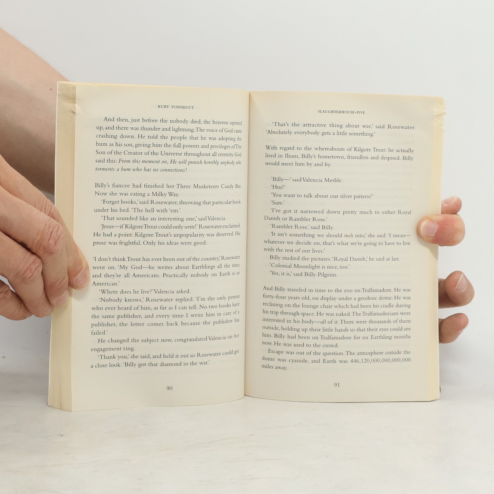 Kurt Vonnegut Slaughterhouse-Five, or, The children's crusade : a duty-dance with death
