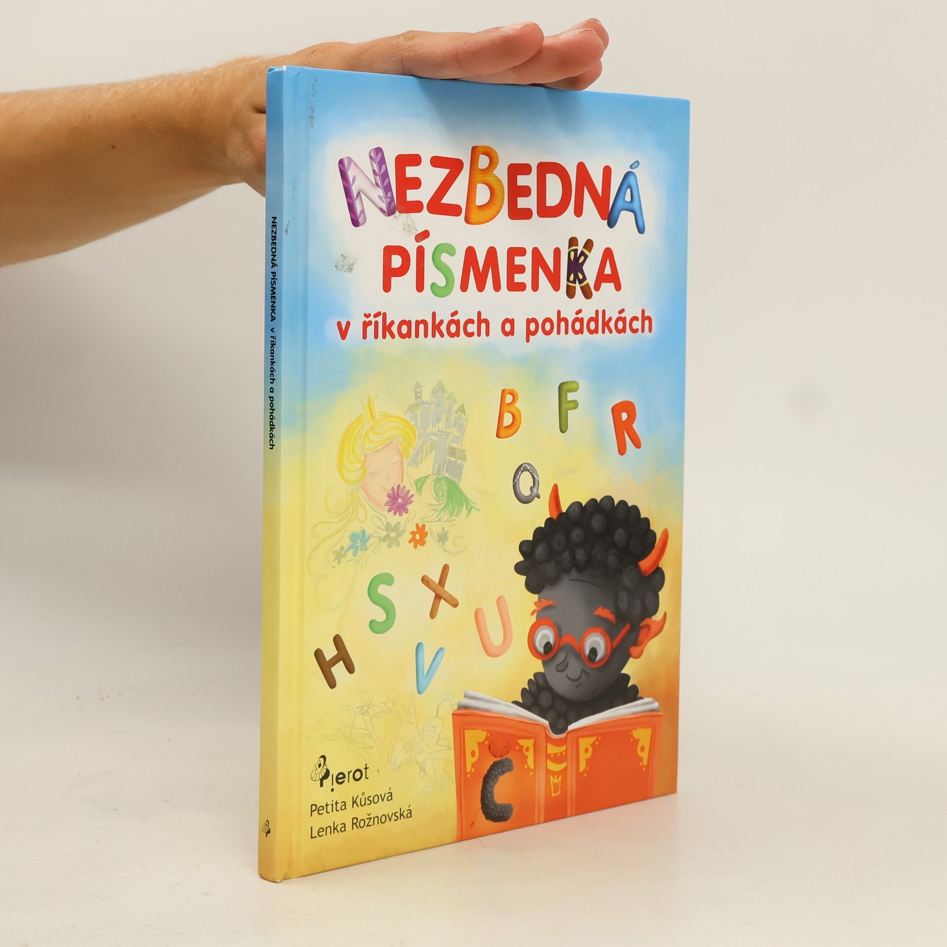 Lenka Rožnovská Nezbedná písmenka v říkankách a pohádkách