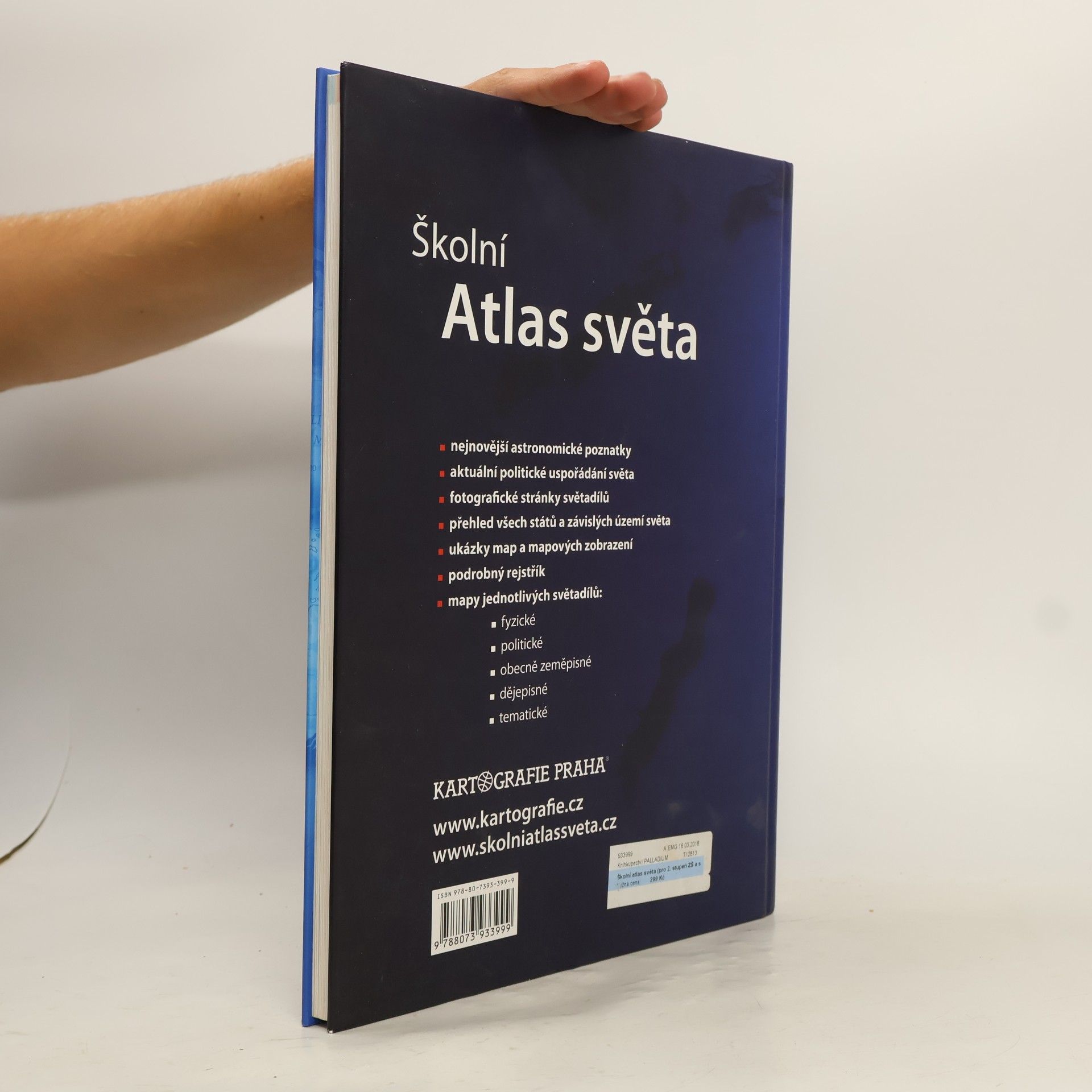 Autorenkollektiv Školní atlas světa