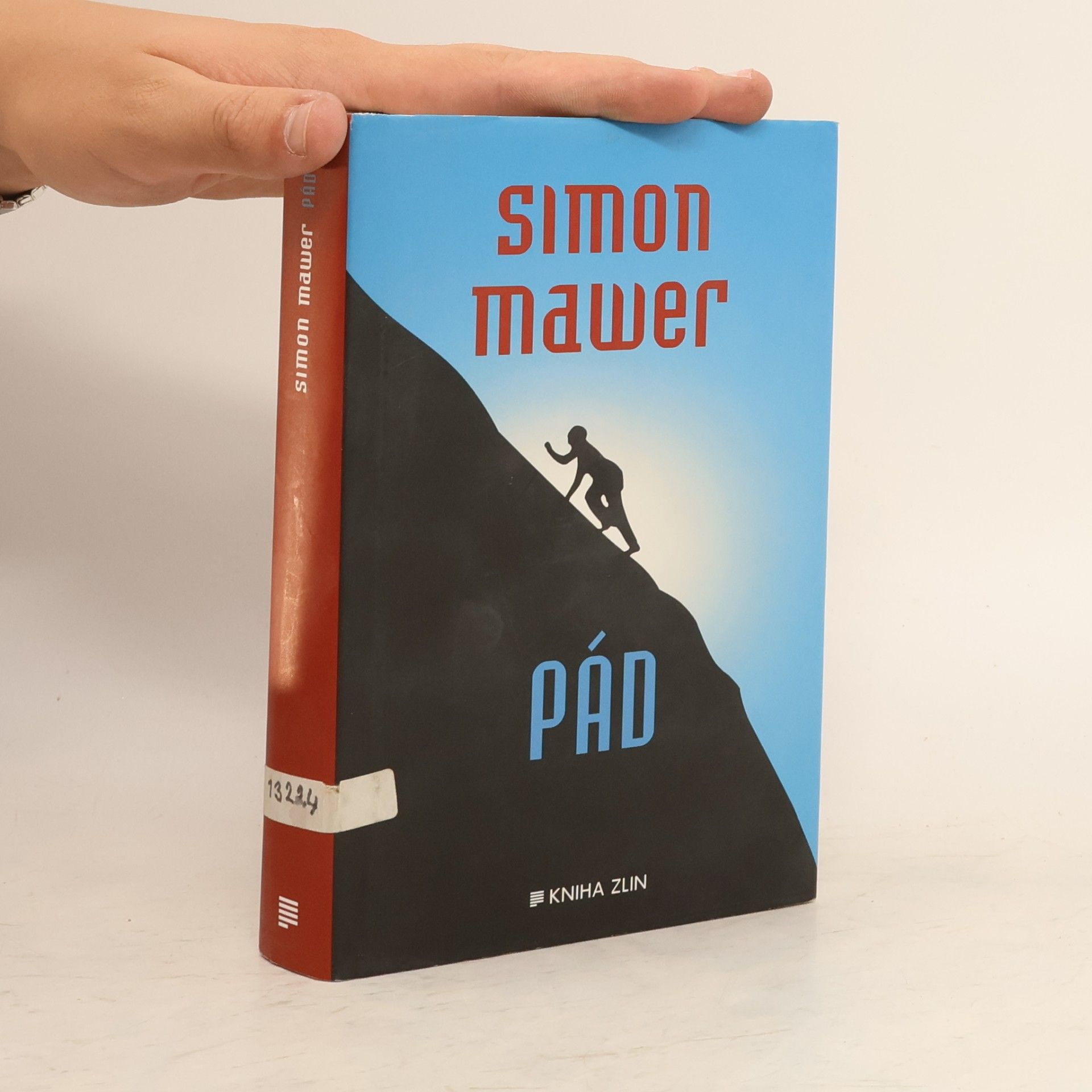 Simon Mawer Pád