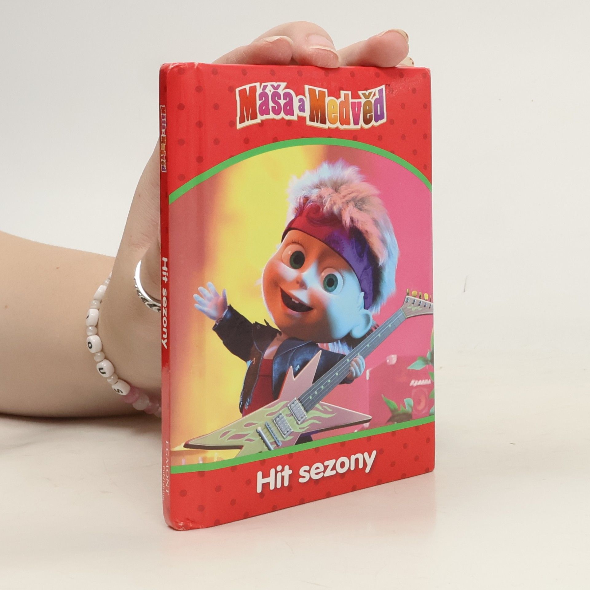 Il‘ja Trusov Máša a medvěd. Hit sezony