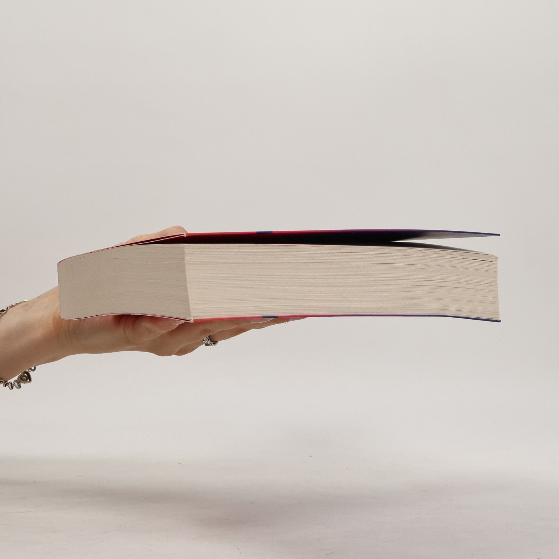 Kate Eberle If Books Could Kill: Sie dachte, sie bekommt eine Romance. Doch sie landet in einem Thriller. | Der perfekte Sommerroman für alle, die einen Thrill suchen: Romance x Thriller