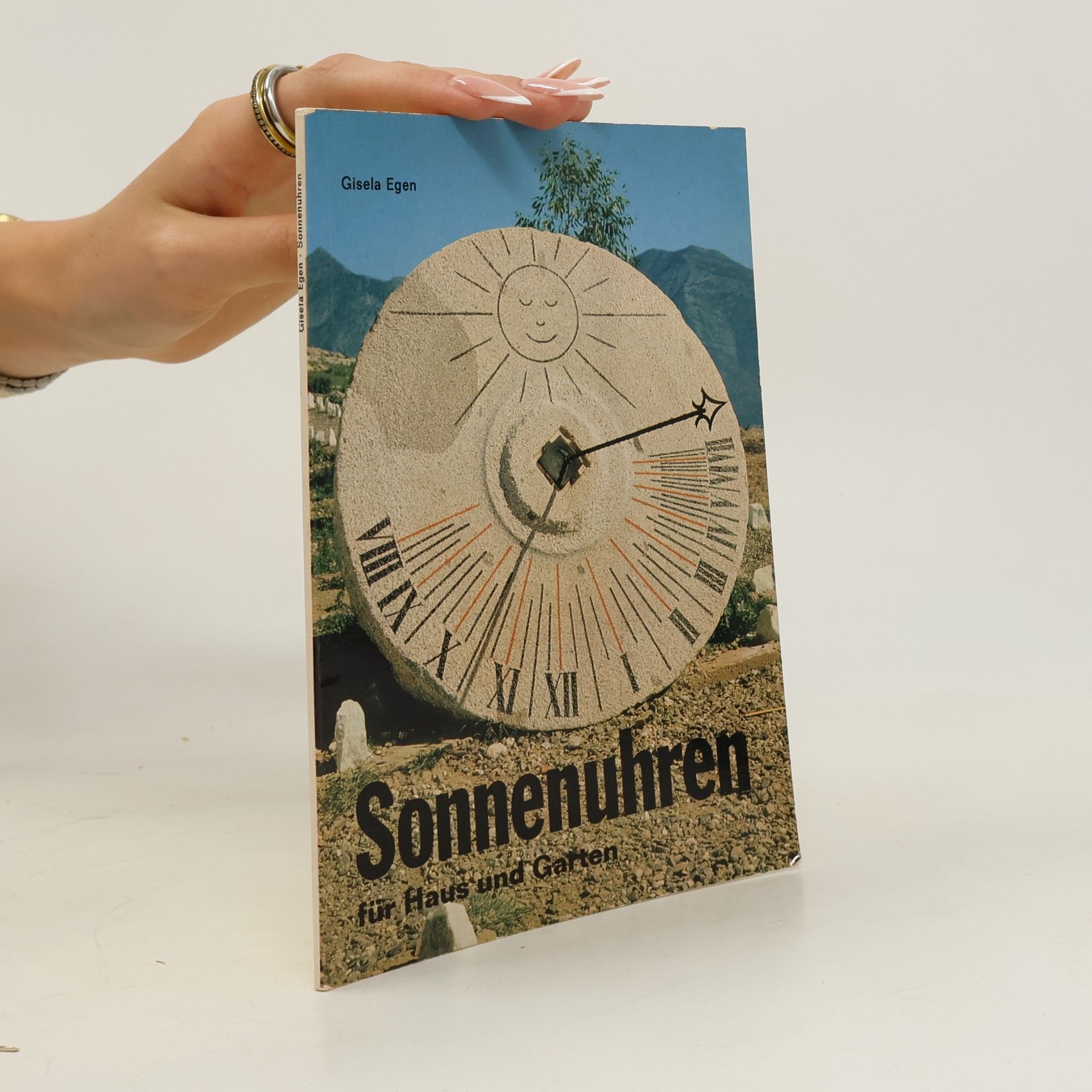 Sonnenuhren für Haus und Garten