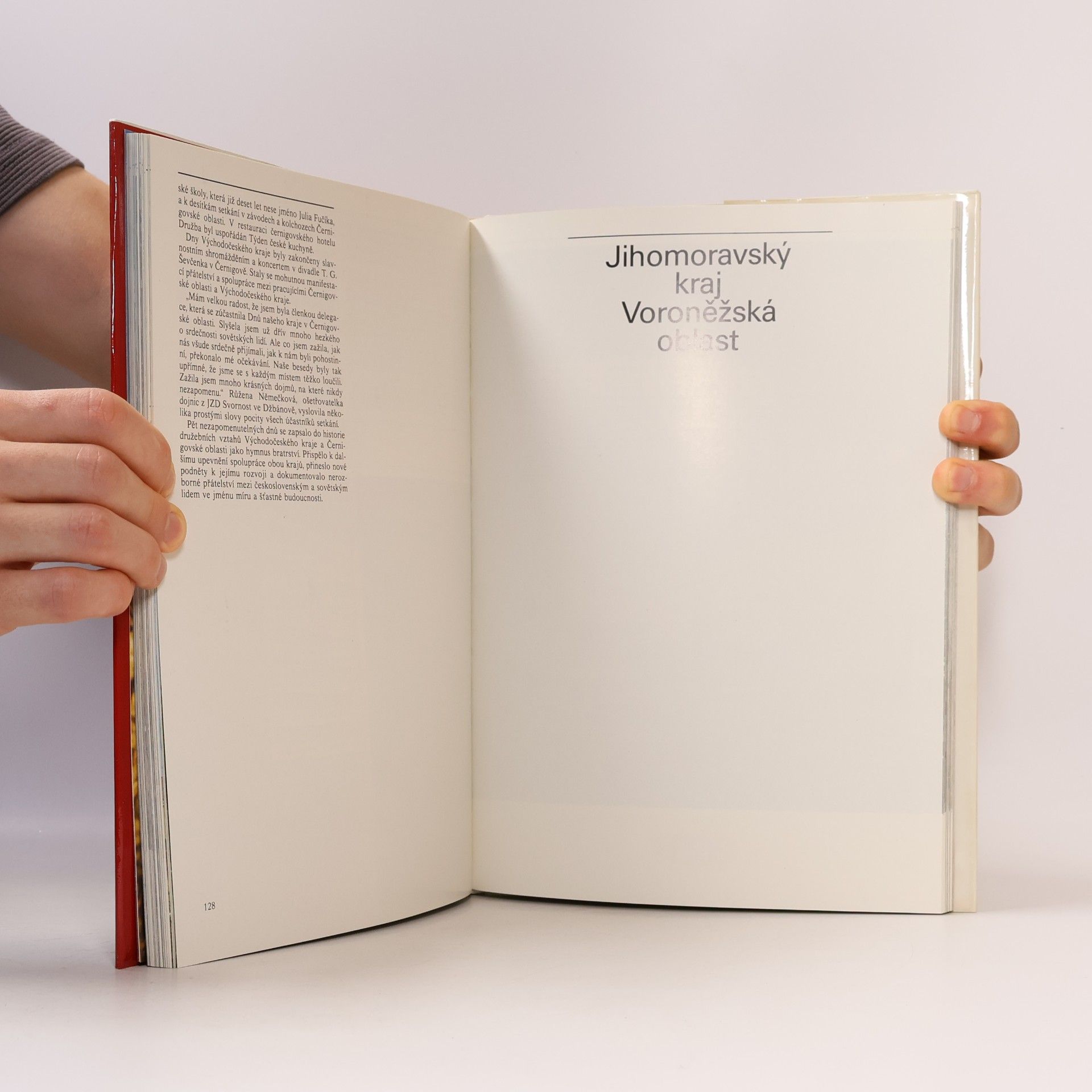Autorenkollektiv Velká kniha družby