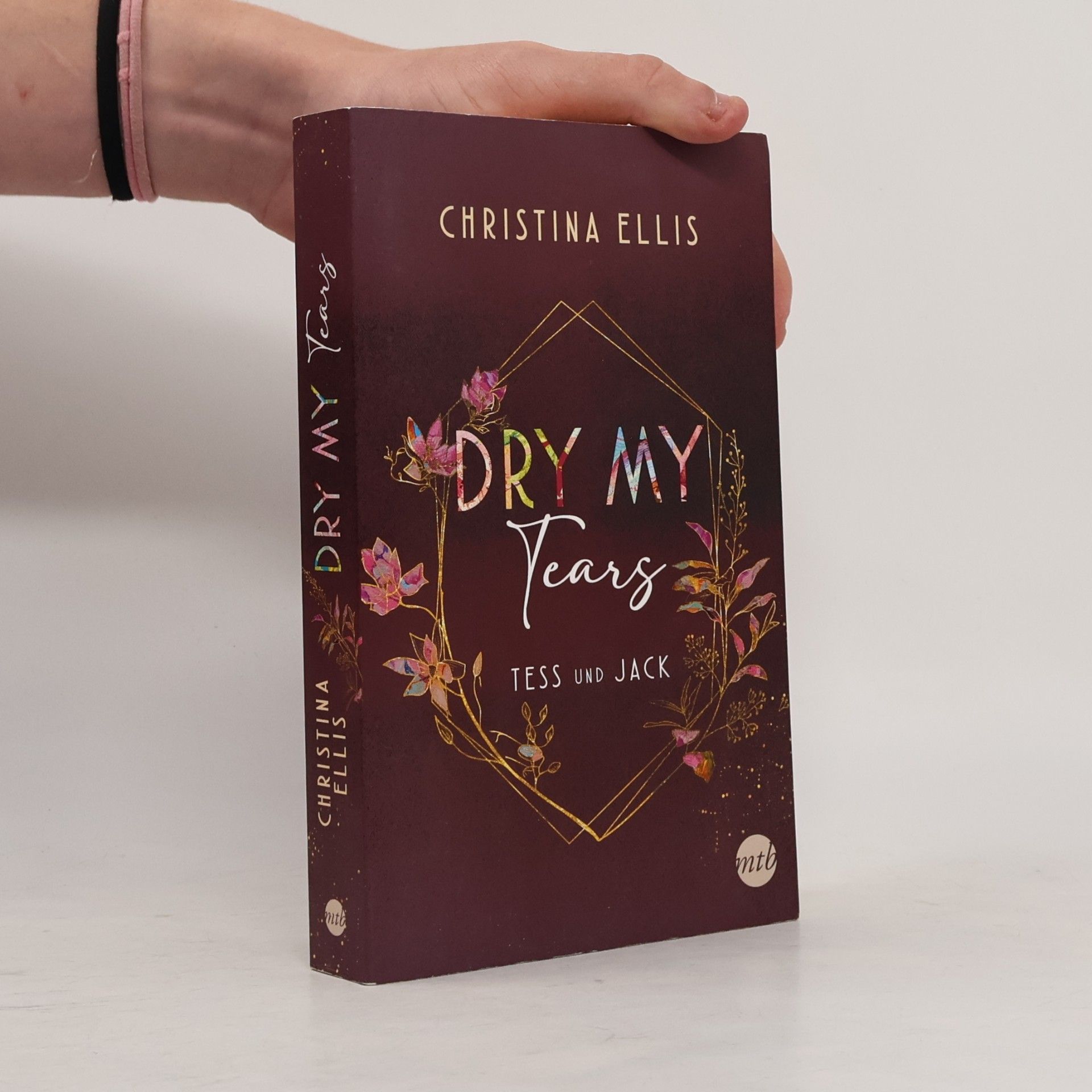 Christina Ellis Dry my Tears