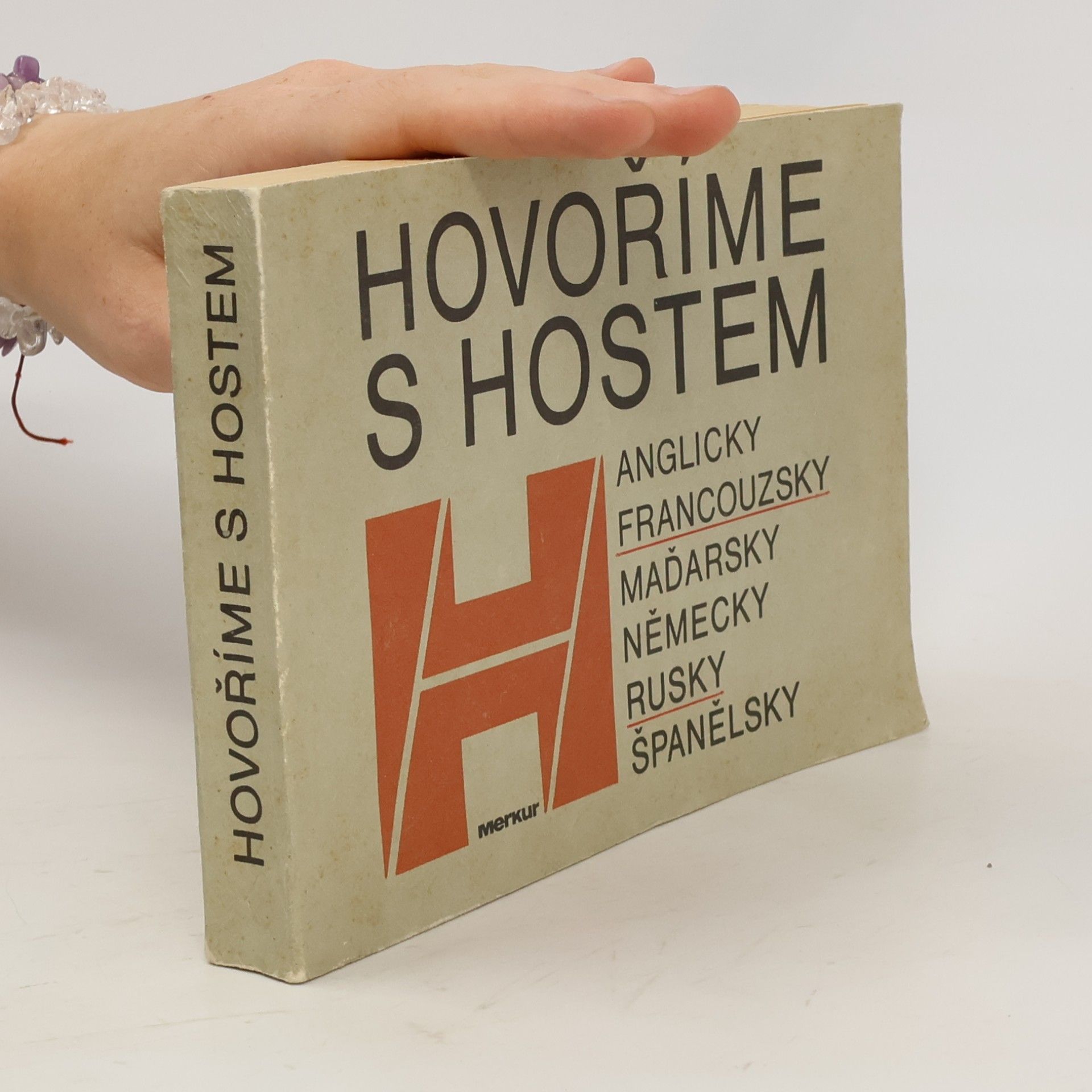 Jiří Čech Hovoříme s hostem: anglicky, francouzsky, maďarsky, německy, rusky, španělsky
