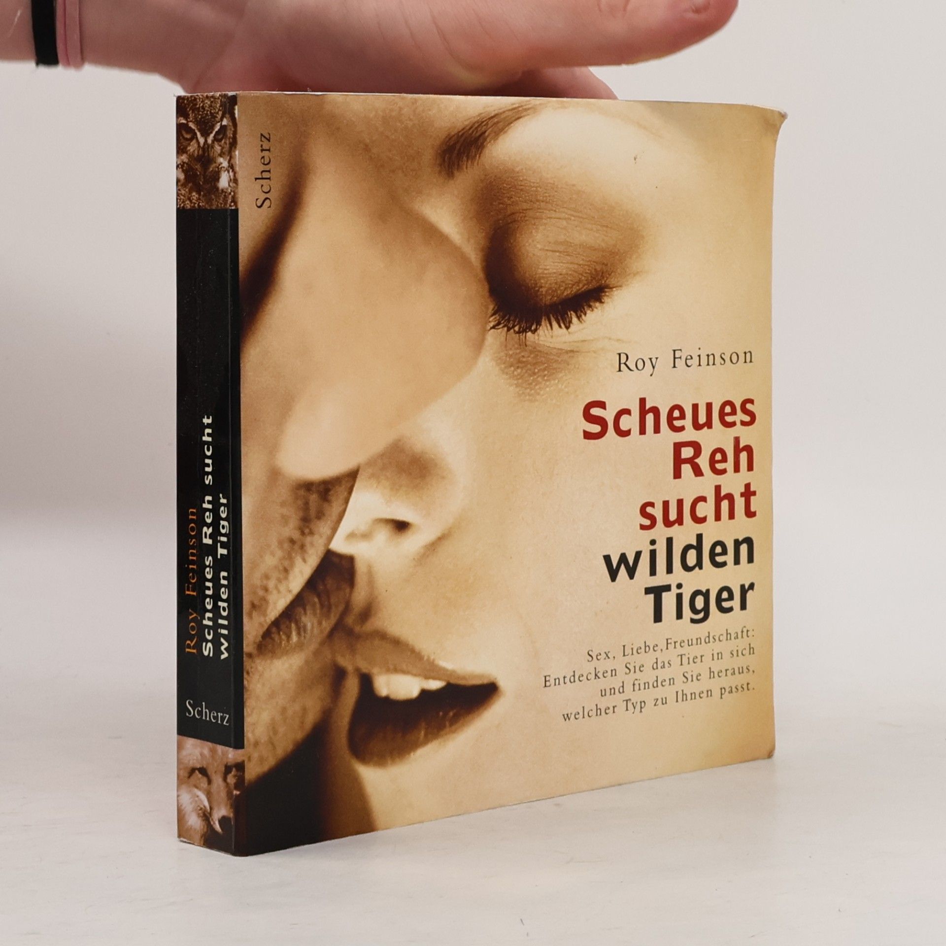 Roy Feinson Scheues Reh sucht wilden Tiger