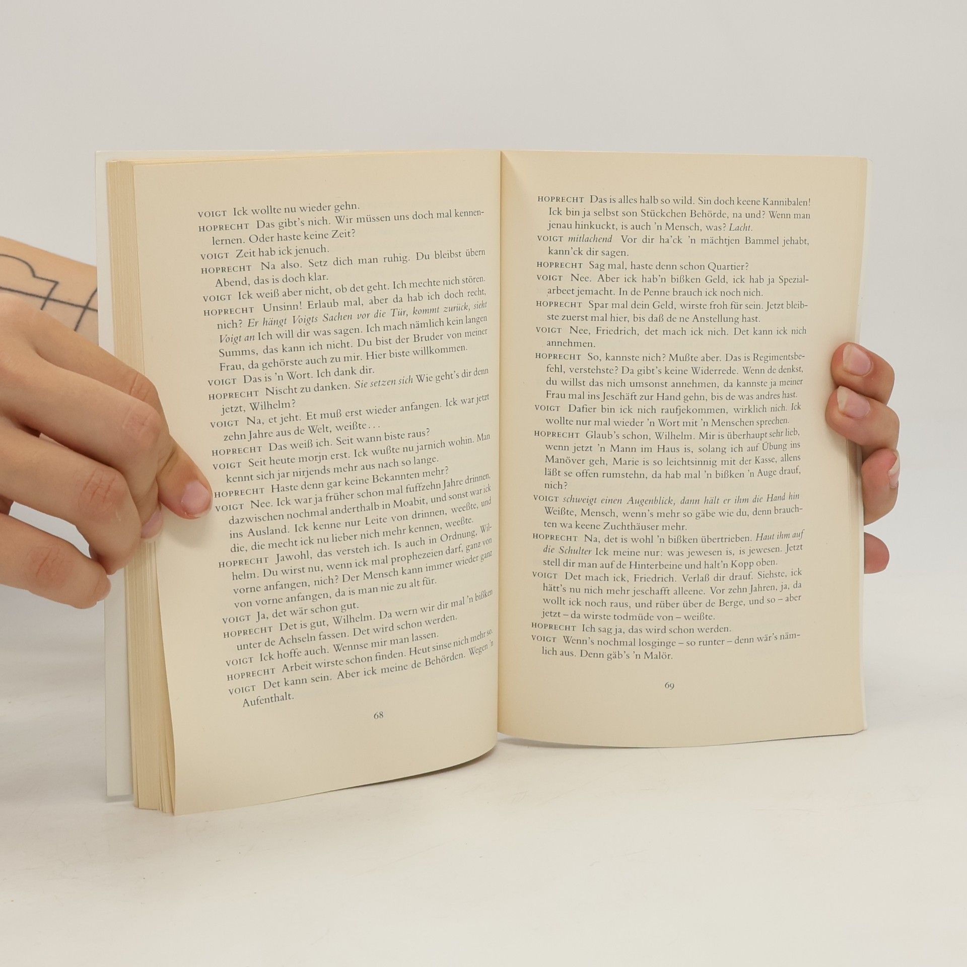 Carl Zuckmayer Der Hauptmann von Köpenick : ein deutsches Märchen in drei Akten
