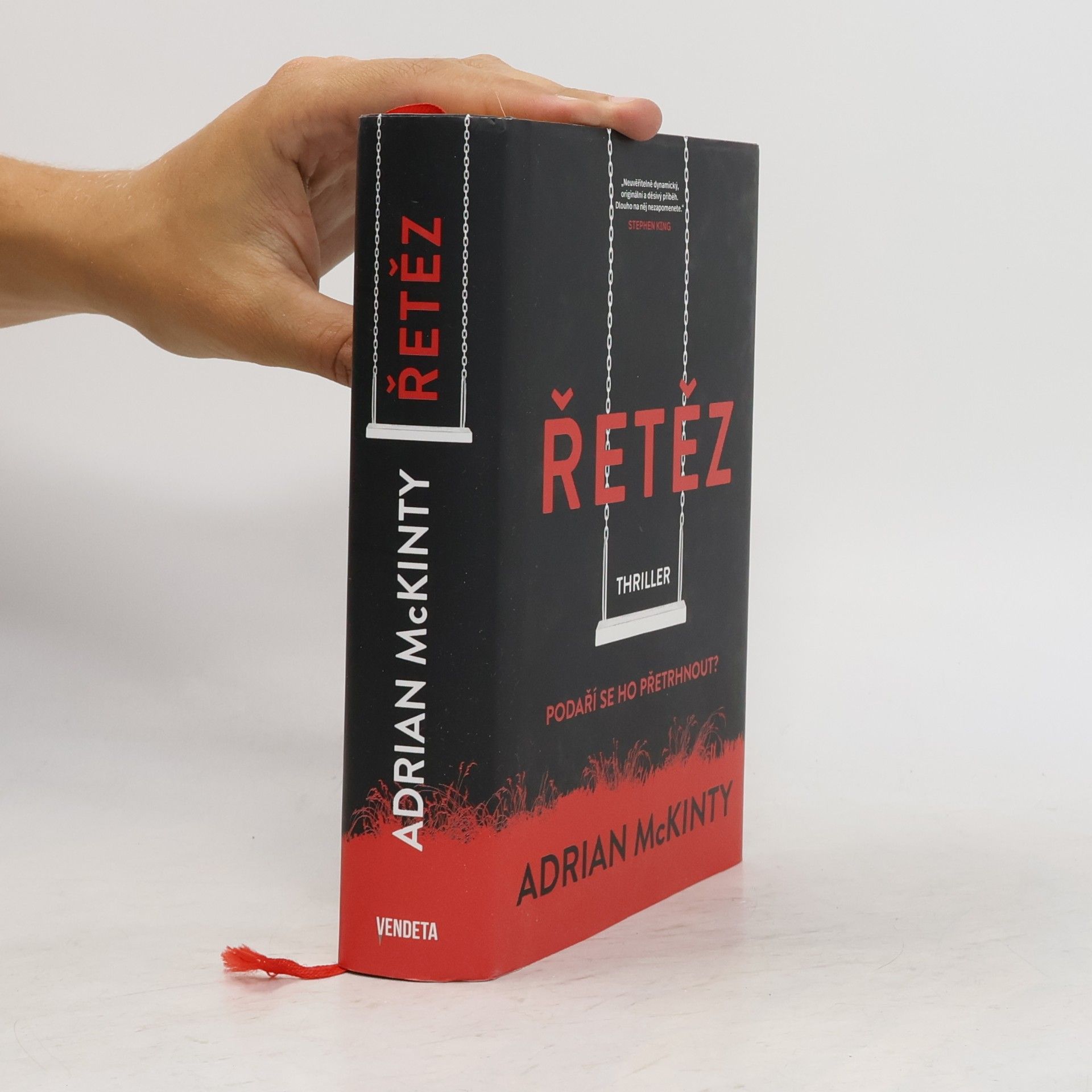 Adrian McKinty Řetěz