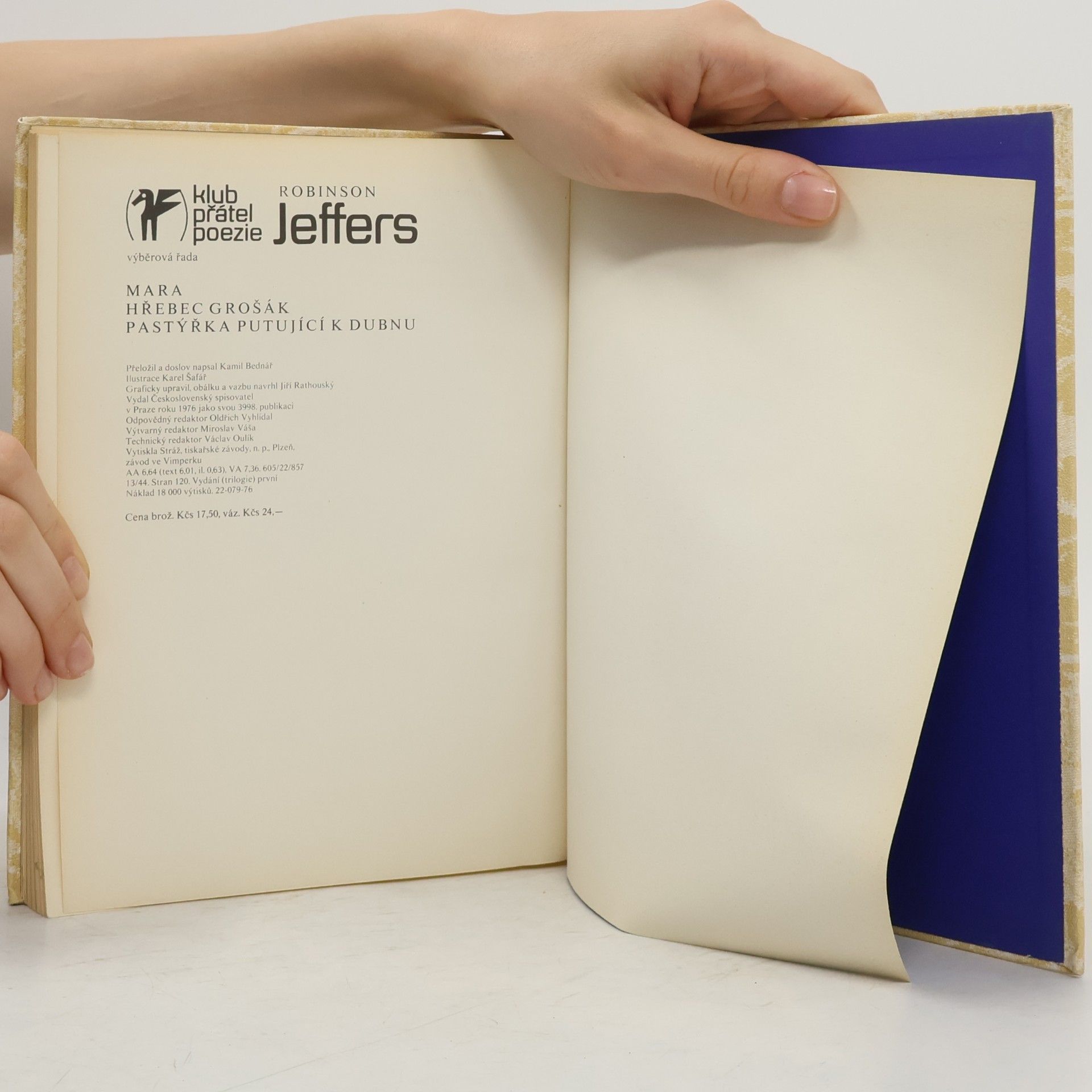 Robinson Jeffers Pastýřka putující k dubnu. Mara. Hřebec grošák