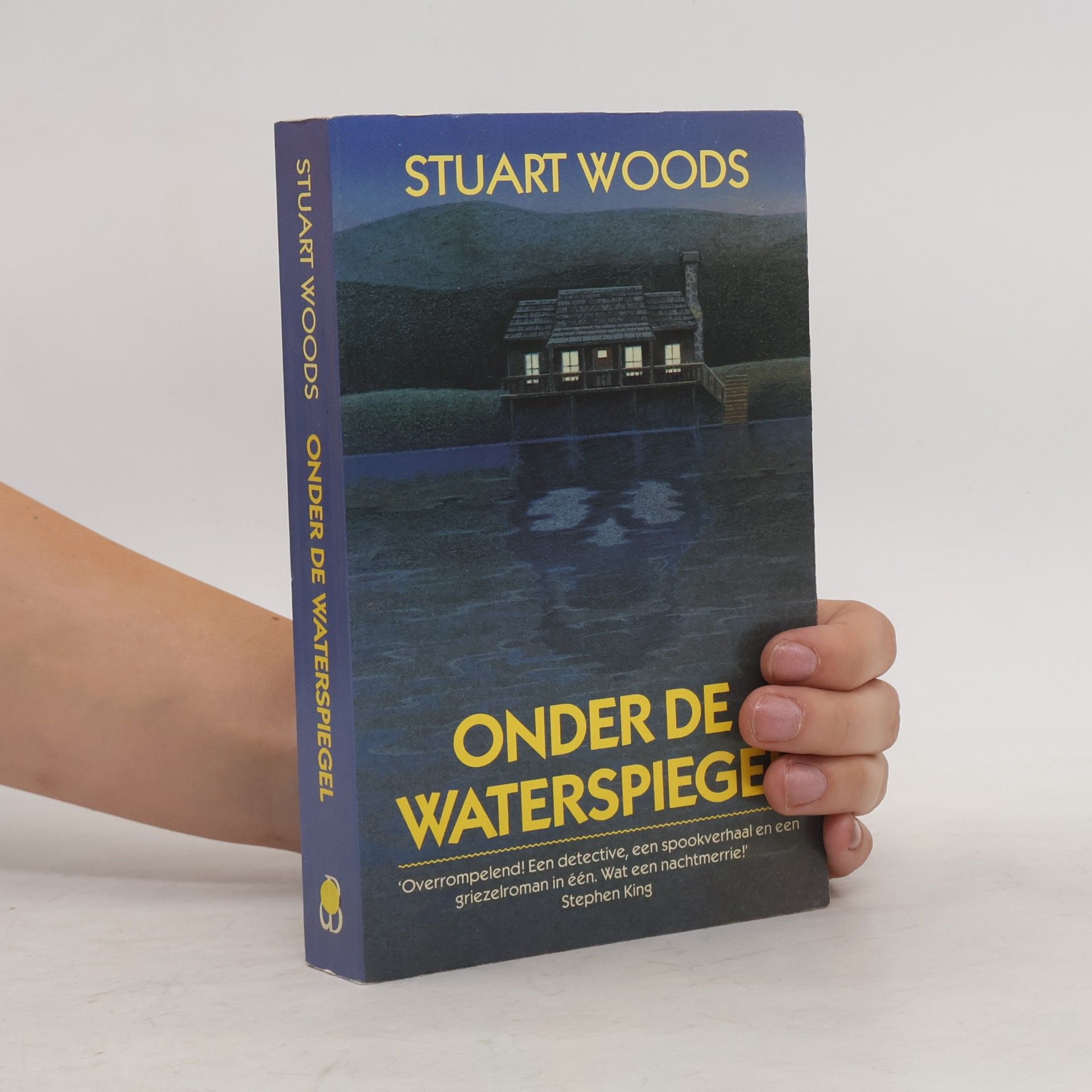 R. C. A. Beek Onder de waterspiegel