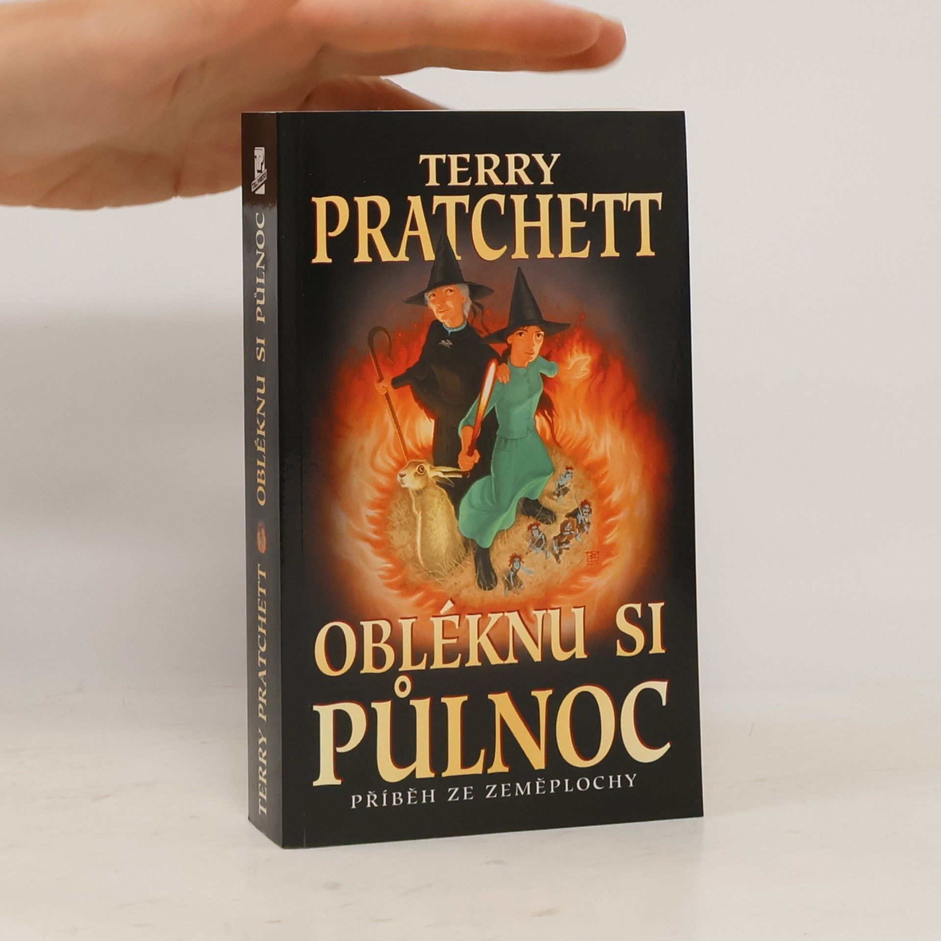 Terry Pratchett Obléknu si půlnoc