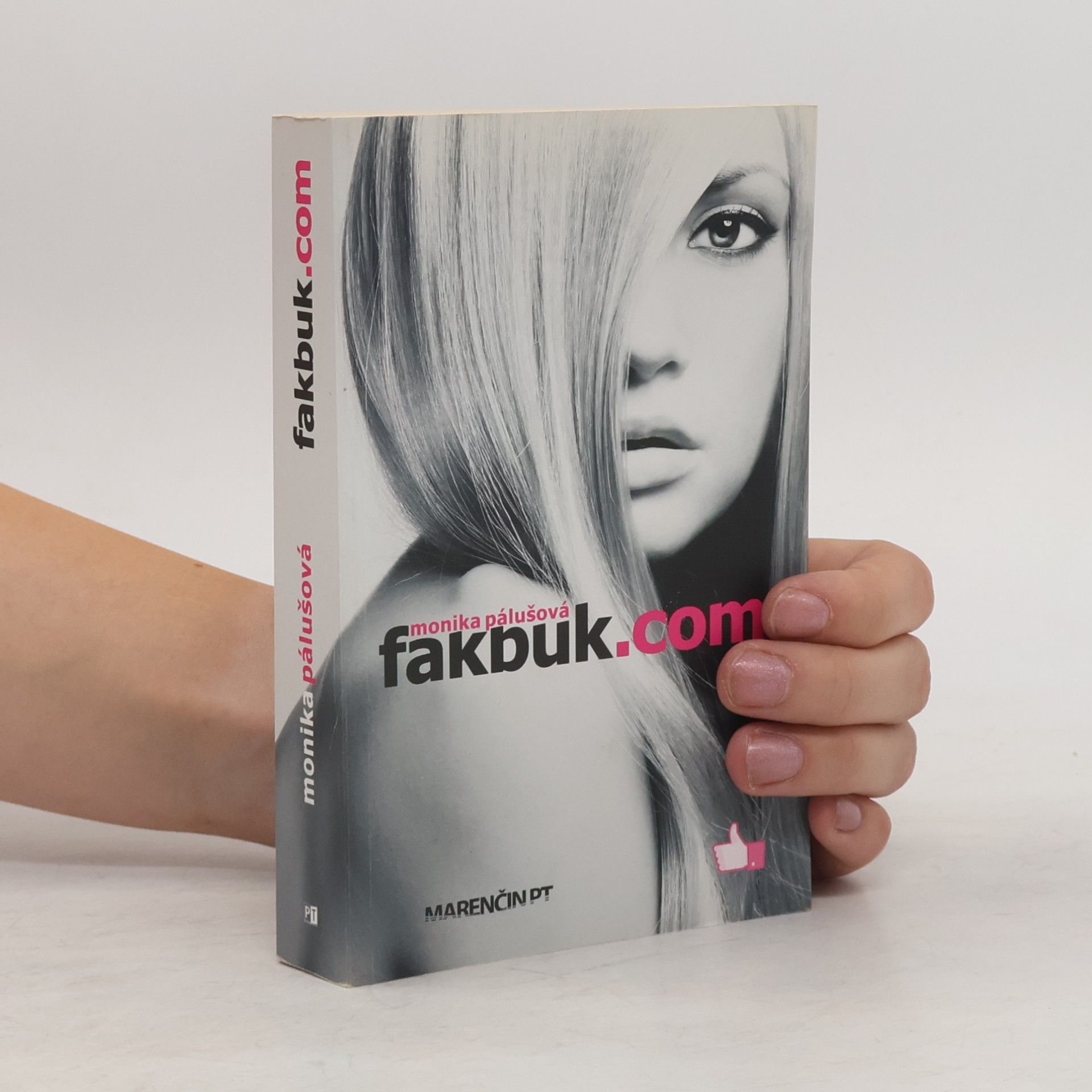 Monika Palušová Fakbuk.com