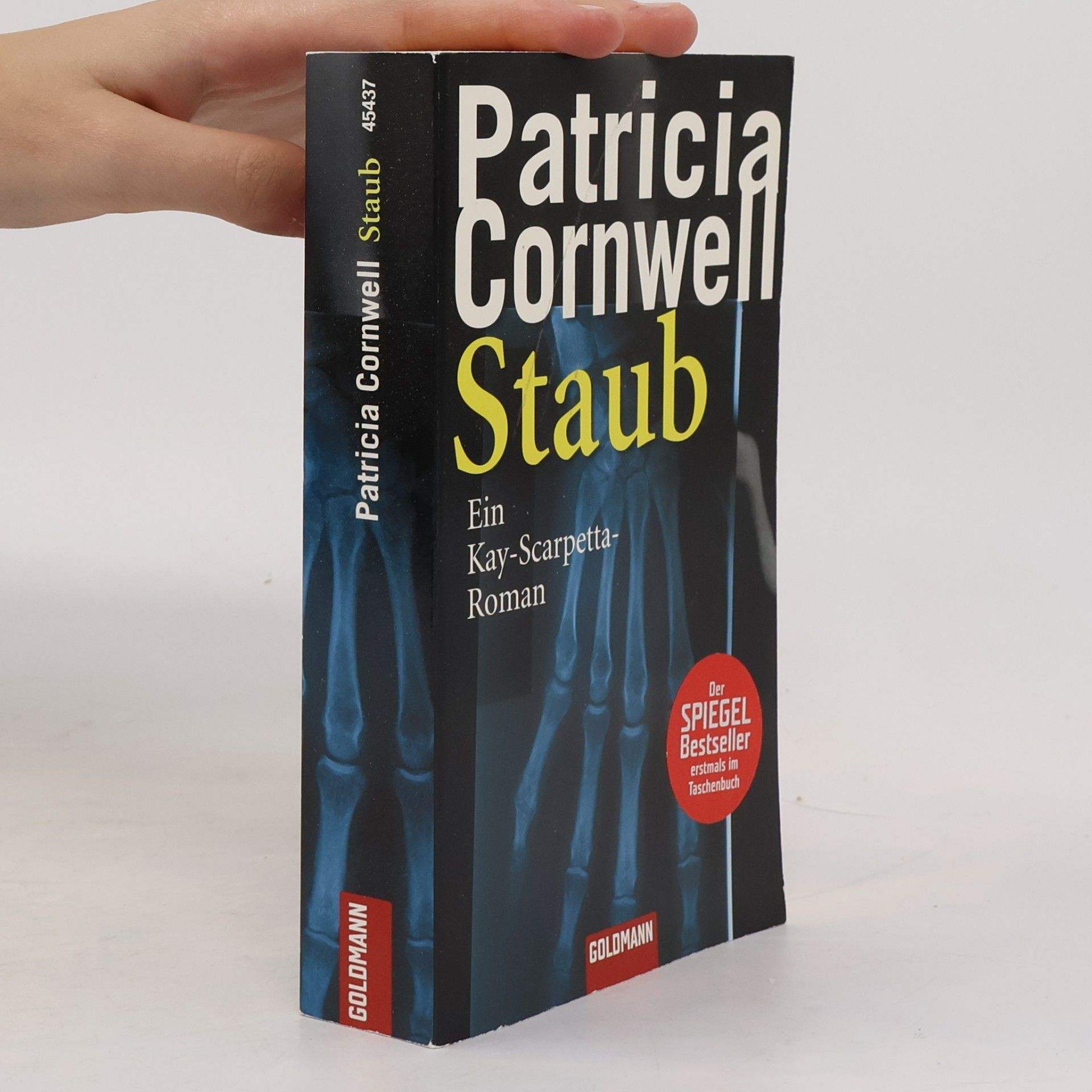 Staub. Ein Kay-Scarpetta-Roman