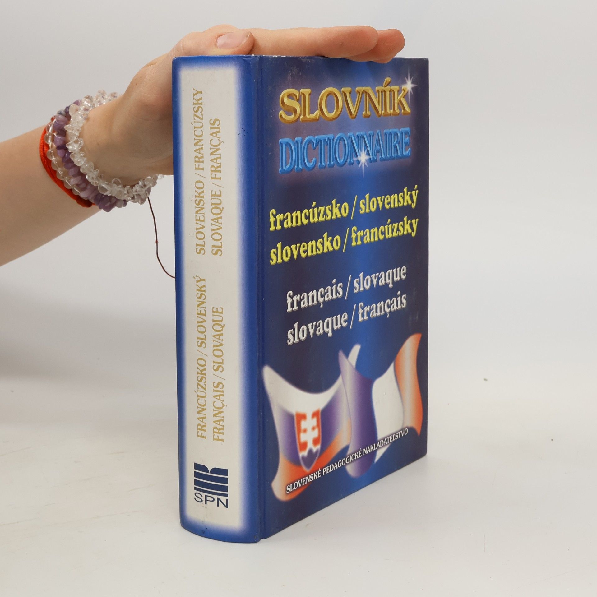 Slovník francúzsko/slovenský, slovensko/francúzský. Dictionnaire français/slovaque, slovaque/français