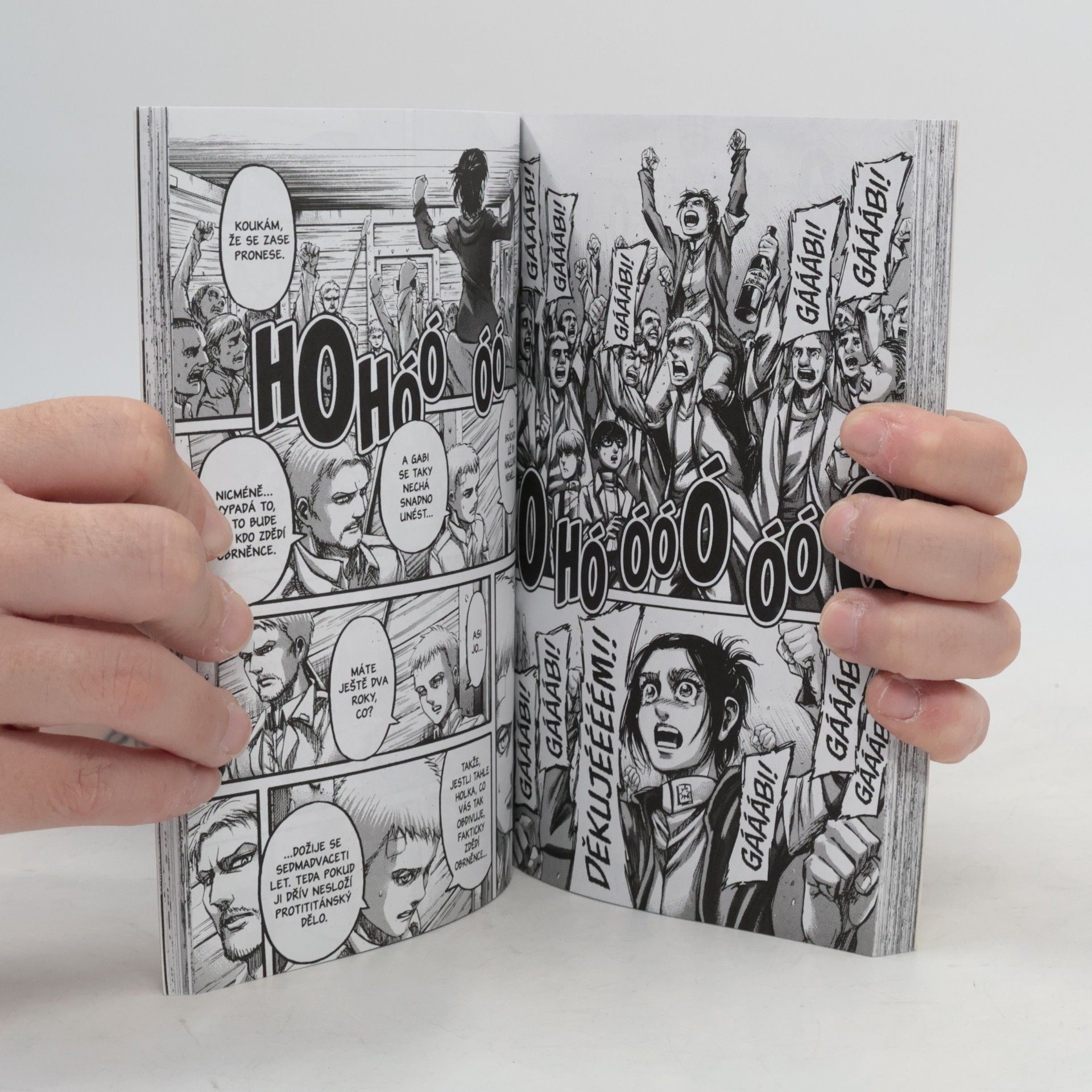 Hajime Isayama Útok titánů 23