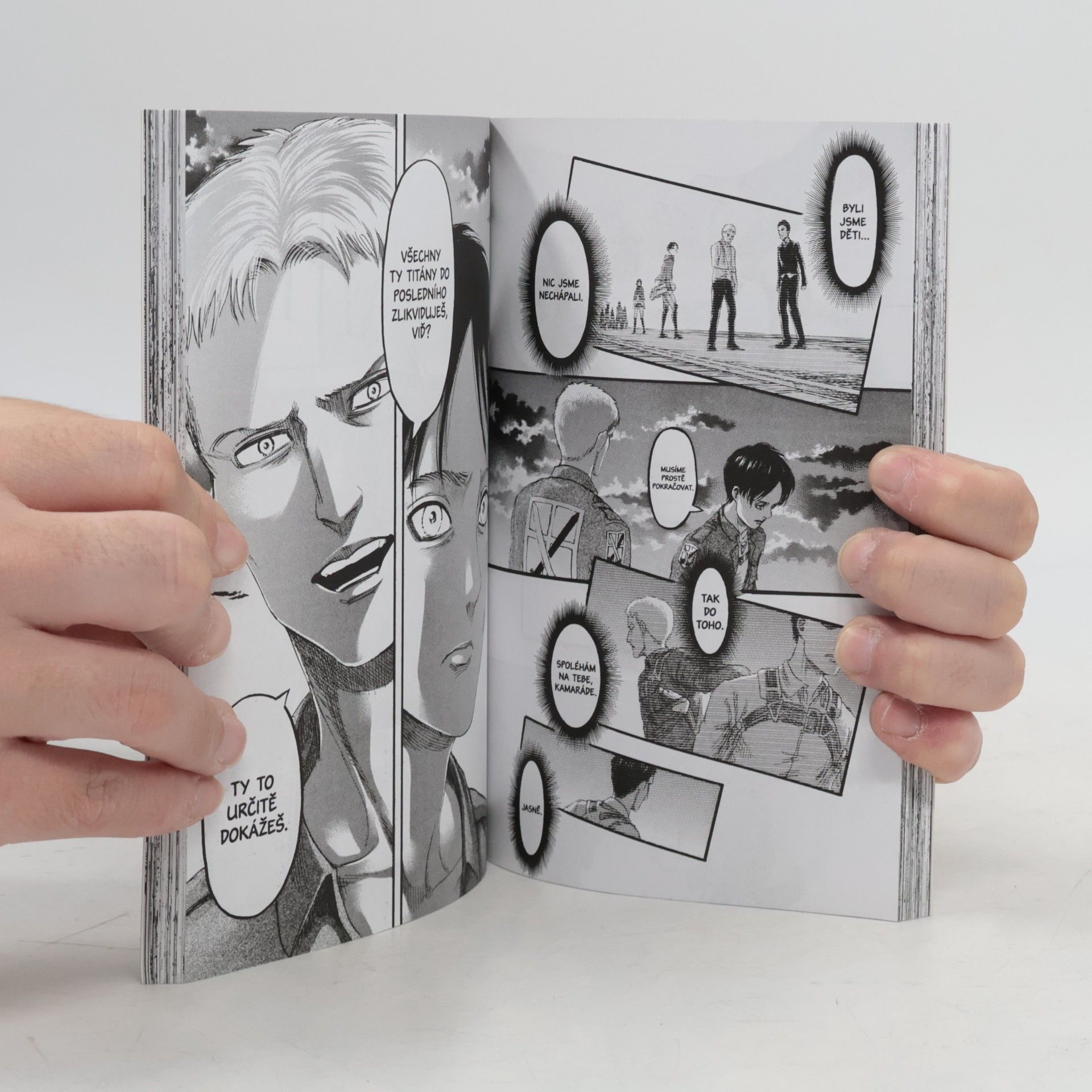 Hajime Isayama Útok titánů 24