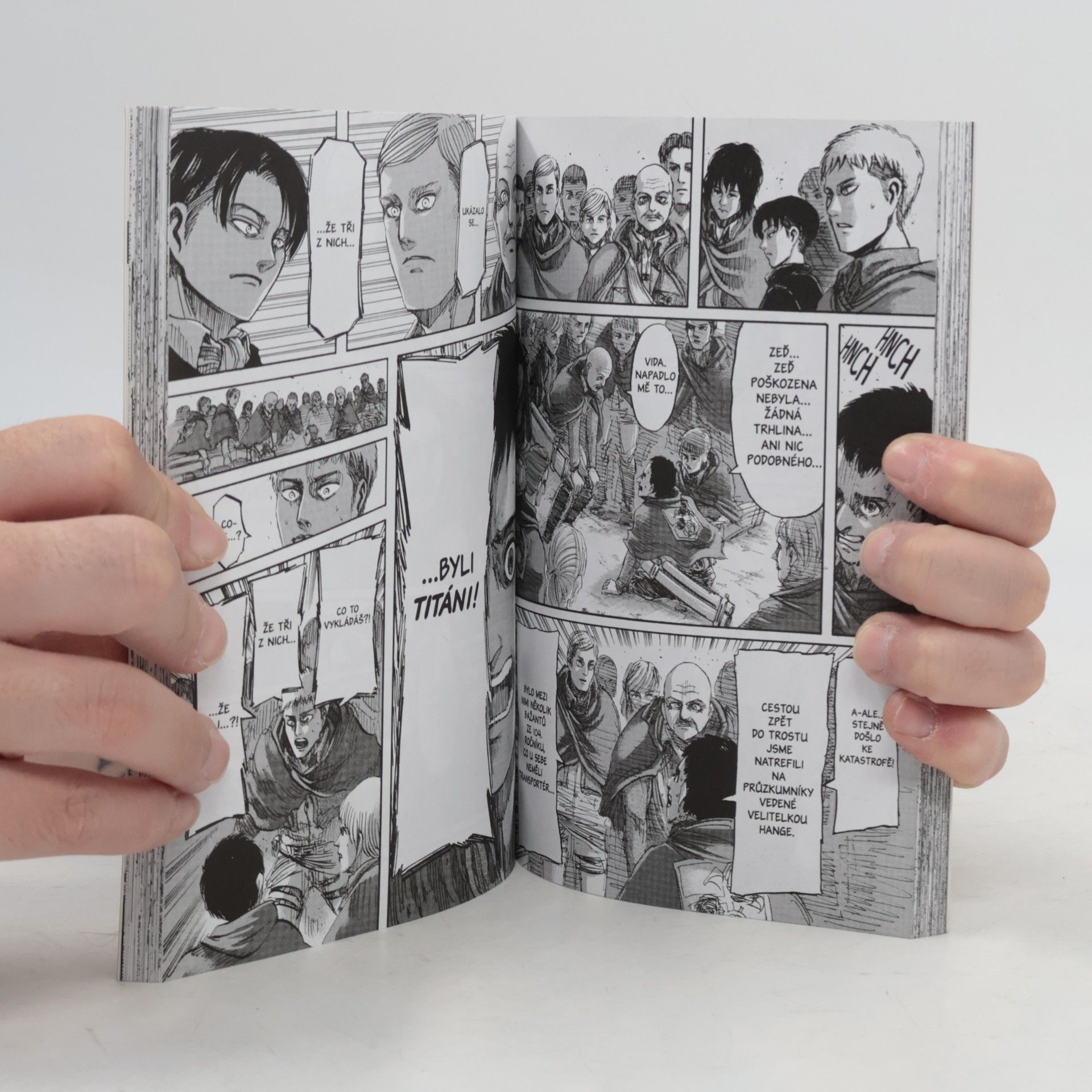 Hajime Isayama Útok titánů. 11