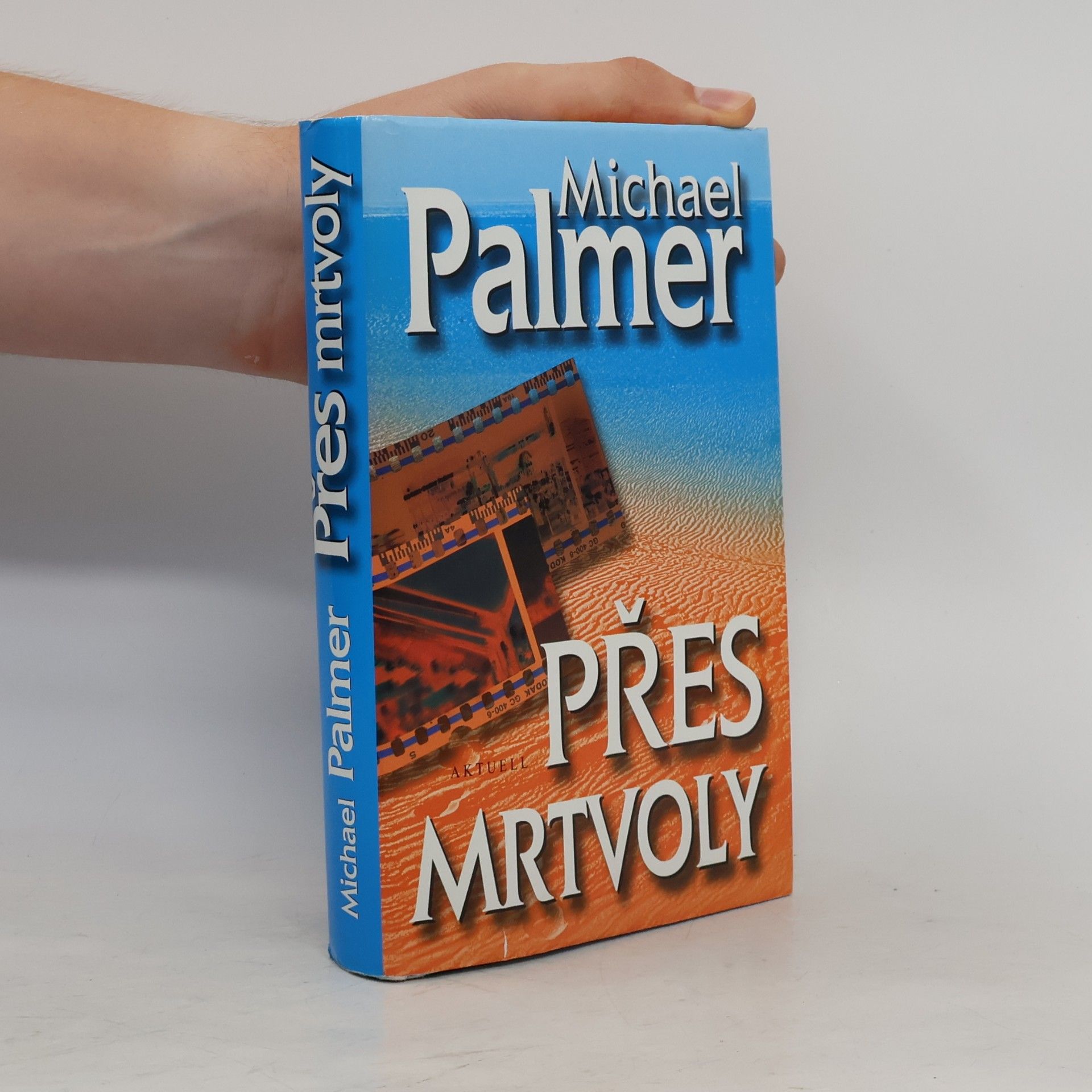 Michael Palmer Přes mrtvoly