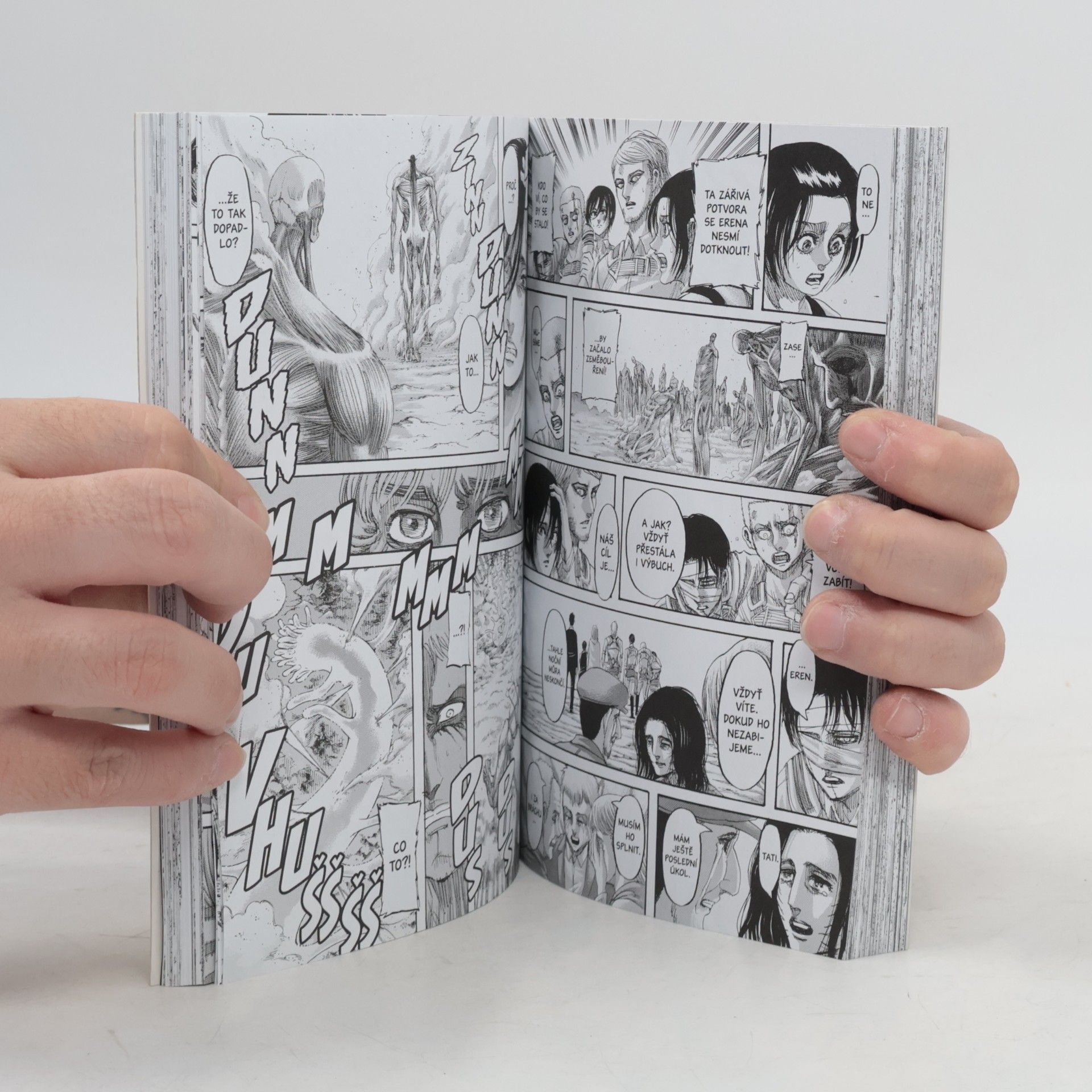 Hajime Isayama Útok titánů. 34