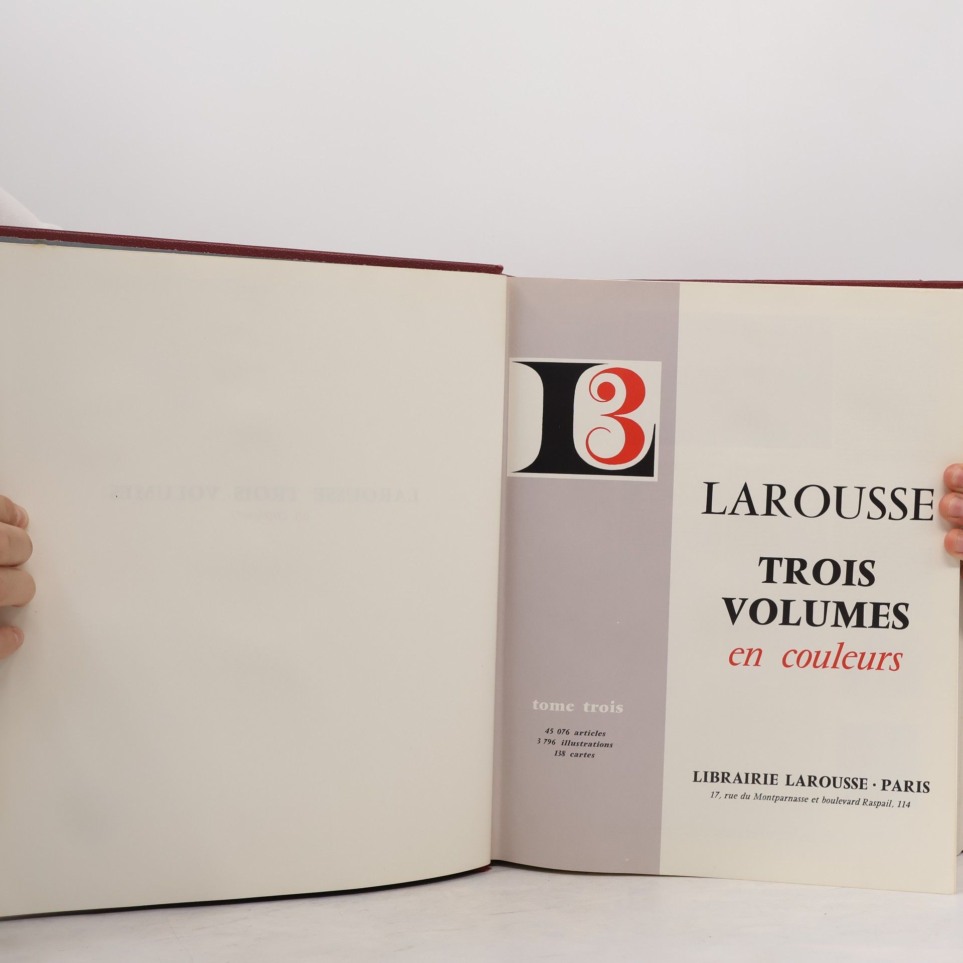 Autores varios Larousse Trois Volumes en Couleurs