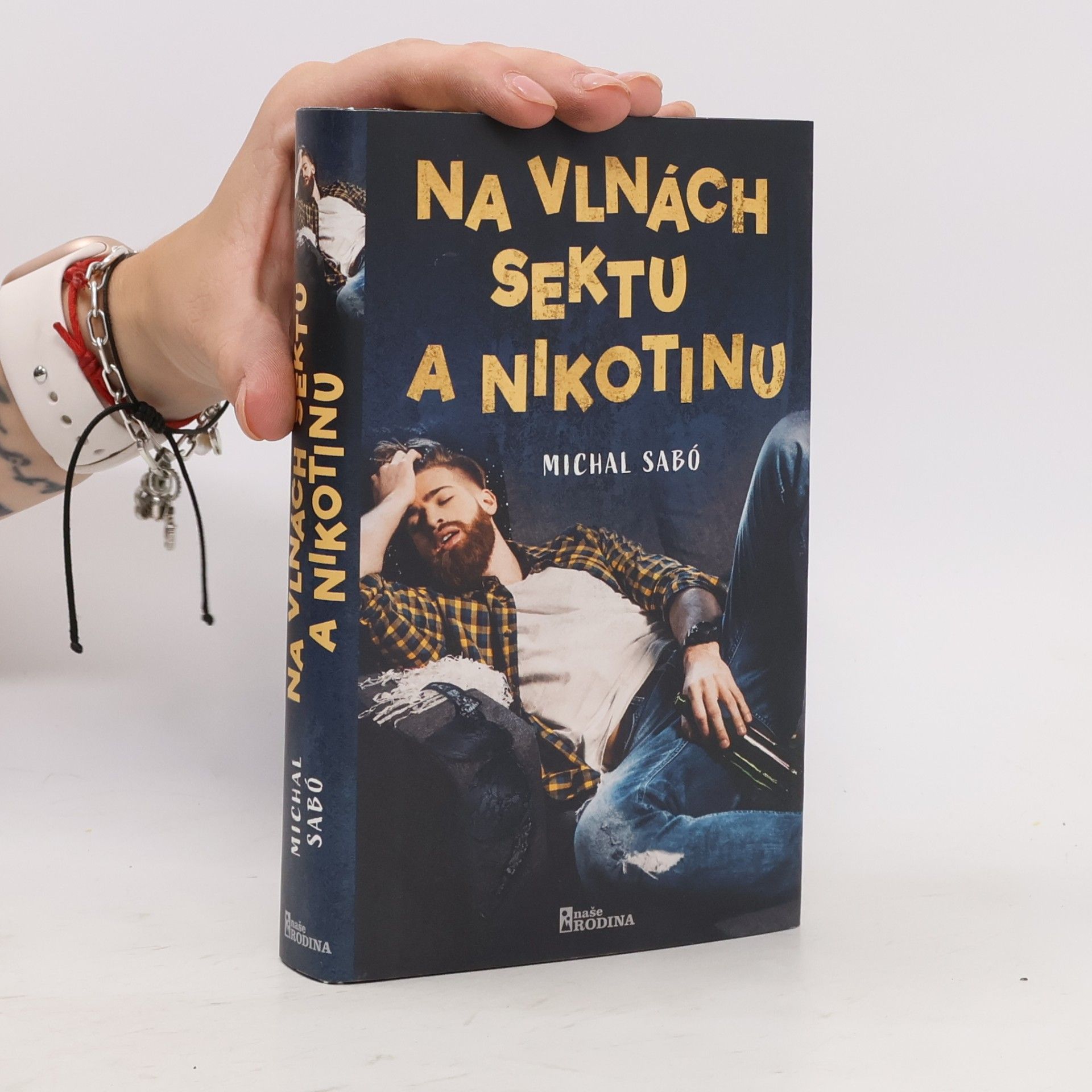 Michal Sabó Na vlnách sektu a nikotinu