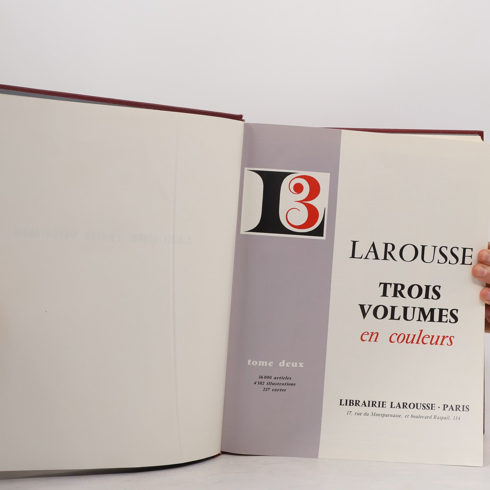 Autores varios Larousse trois volumes en couleurs 2